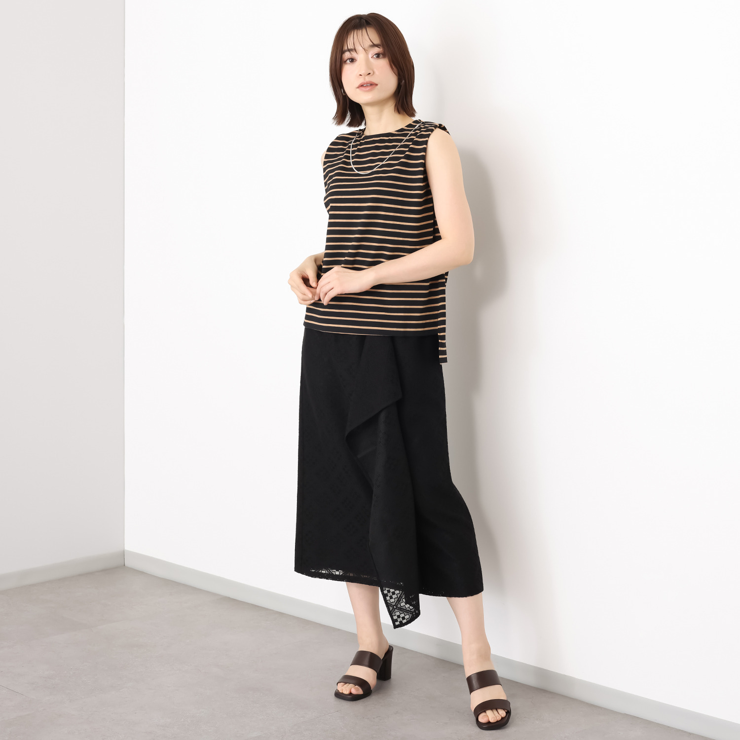 マチュート 軽やかレースの 甘さ控えめ 主役級スカート