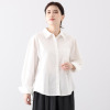 Ｋｕｎｎｙ． 大人のこなれ感を プラスする コットン麻 バックコクーンシャツ