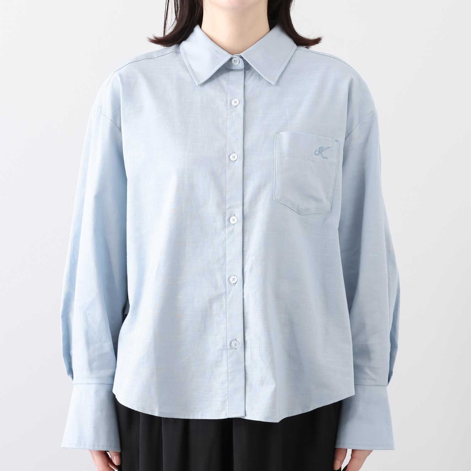 Ｋｕｎｎｙ． 大人のこなれ感を プラスする コットン麻 バックコクーンシャツ