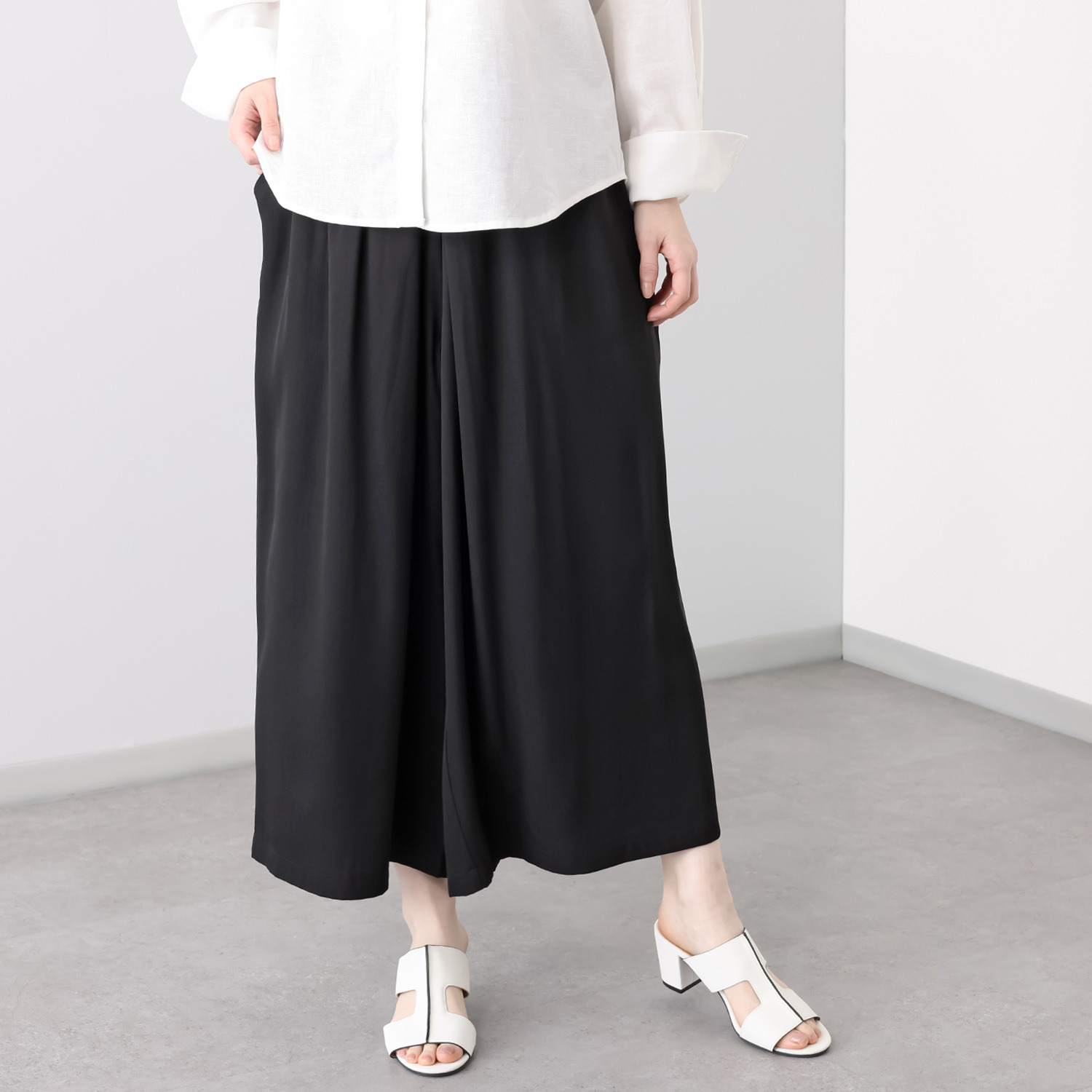 Ｋｕｎｎｙ． タック入り イージーパンツ