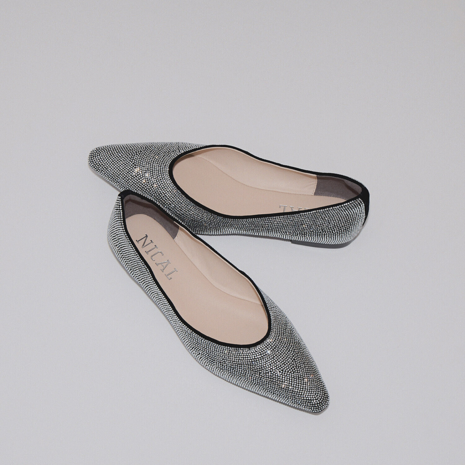 ニカル シープ ラインストーン フラットパンプス