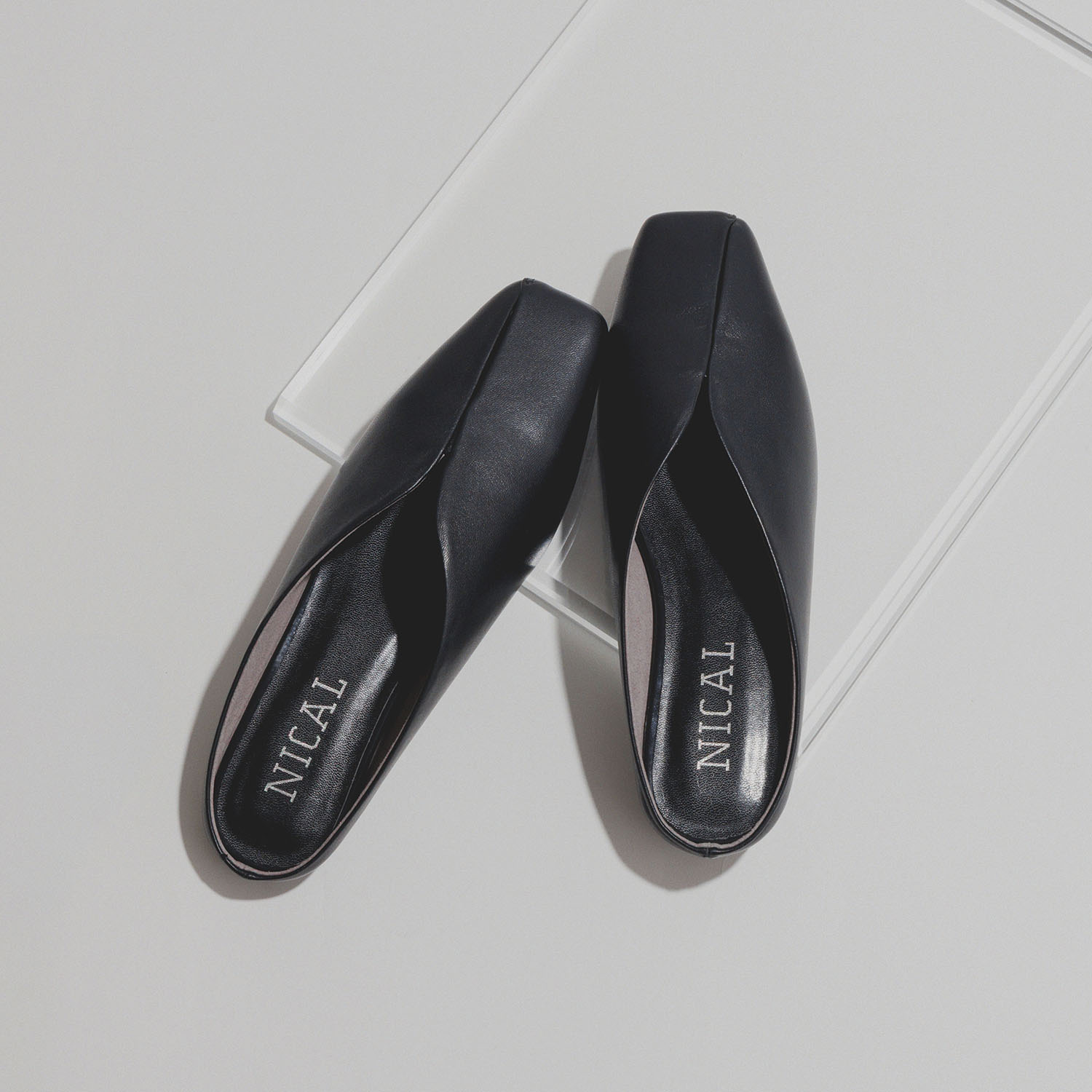 ニカル シープ スリット スクエアトゥミュール