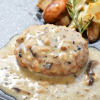 フレンチの家庭料理 ビストロエガリテ トリュフ香る きのこホワイトソース ハンバーグ