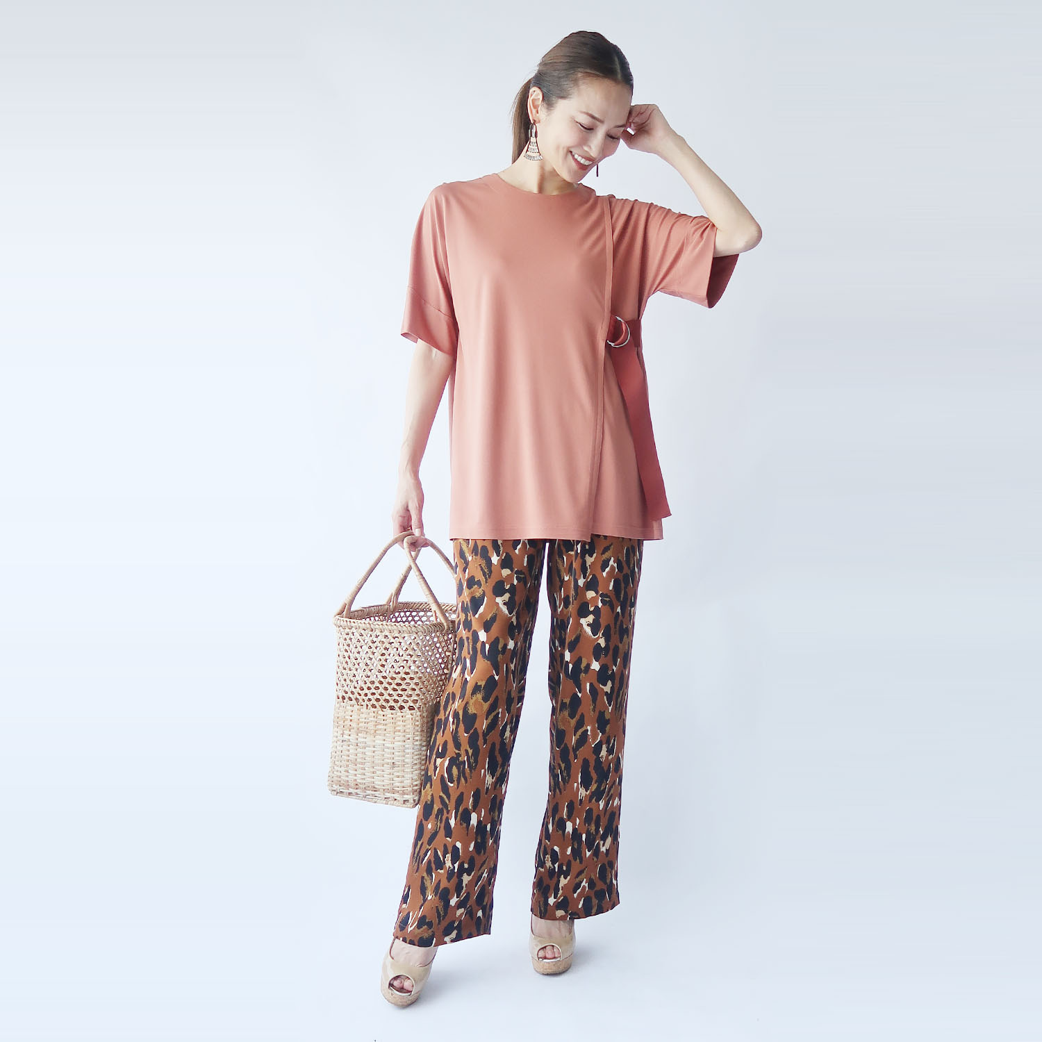 フーア サイドテープベルテッド ロングプルオーバー