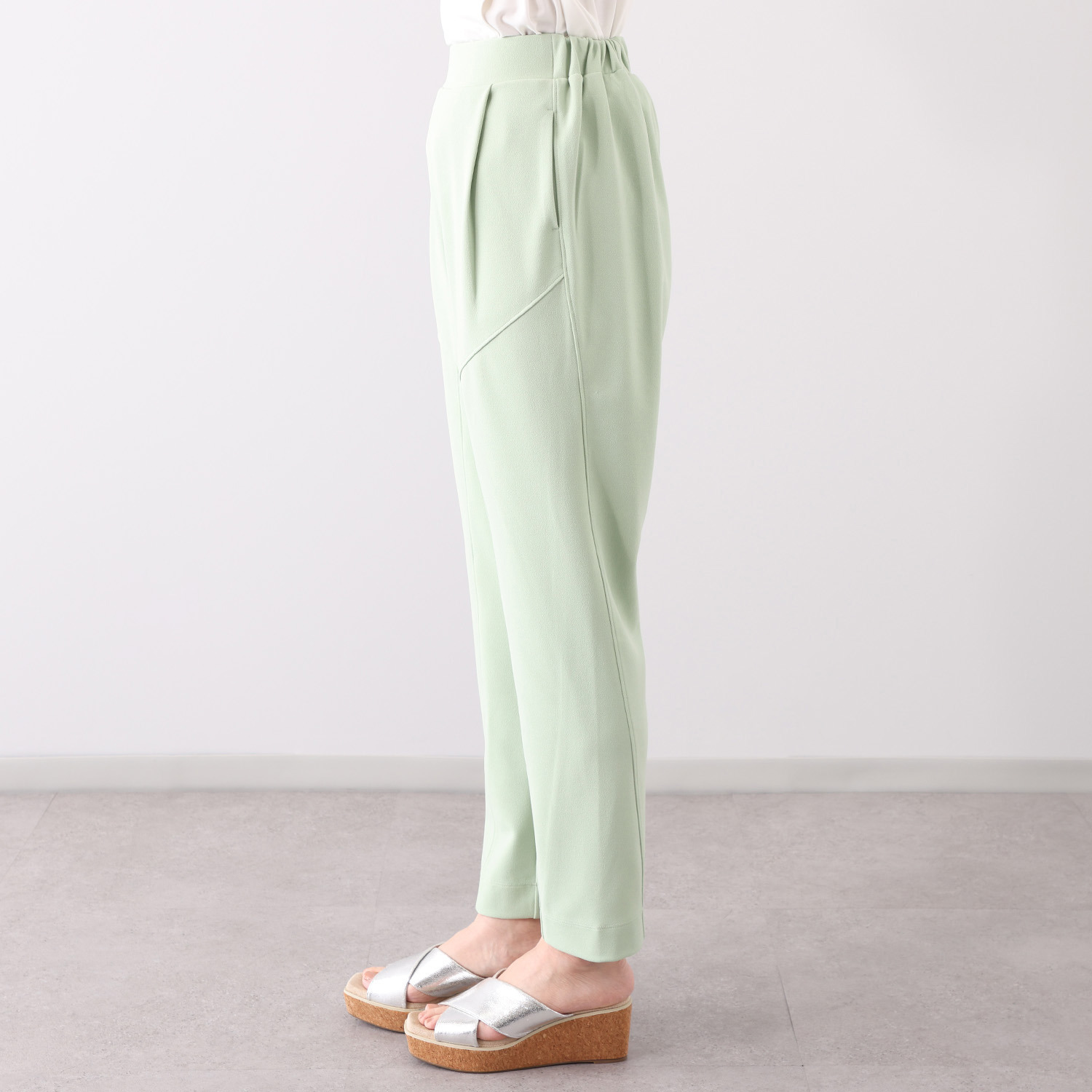 フーア パネルライン ストレッチジャージー テーパードパンツ