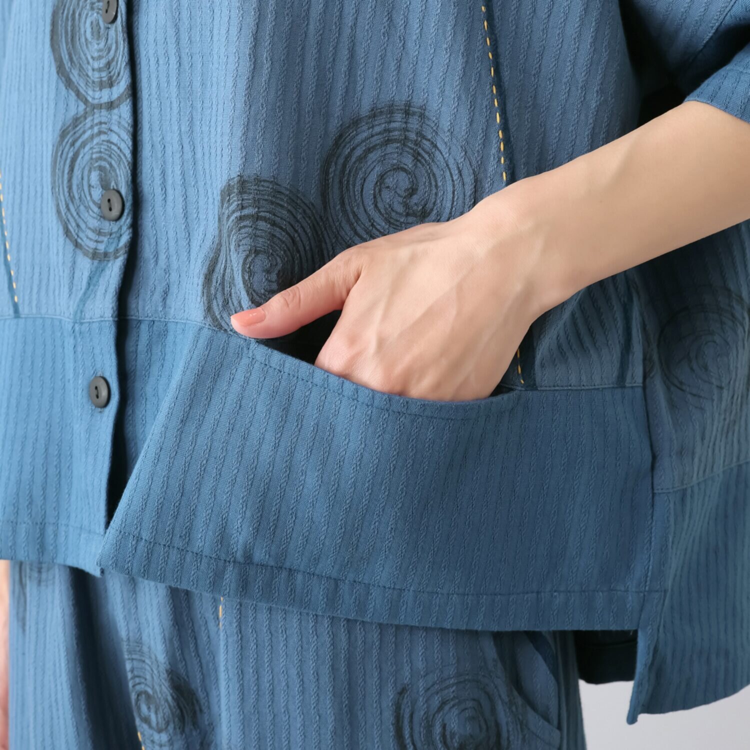 創作りょう うずまき柄 刺し子ブラウス