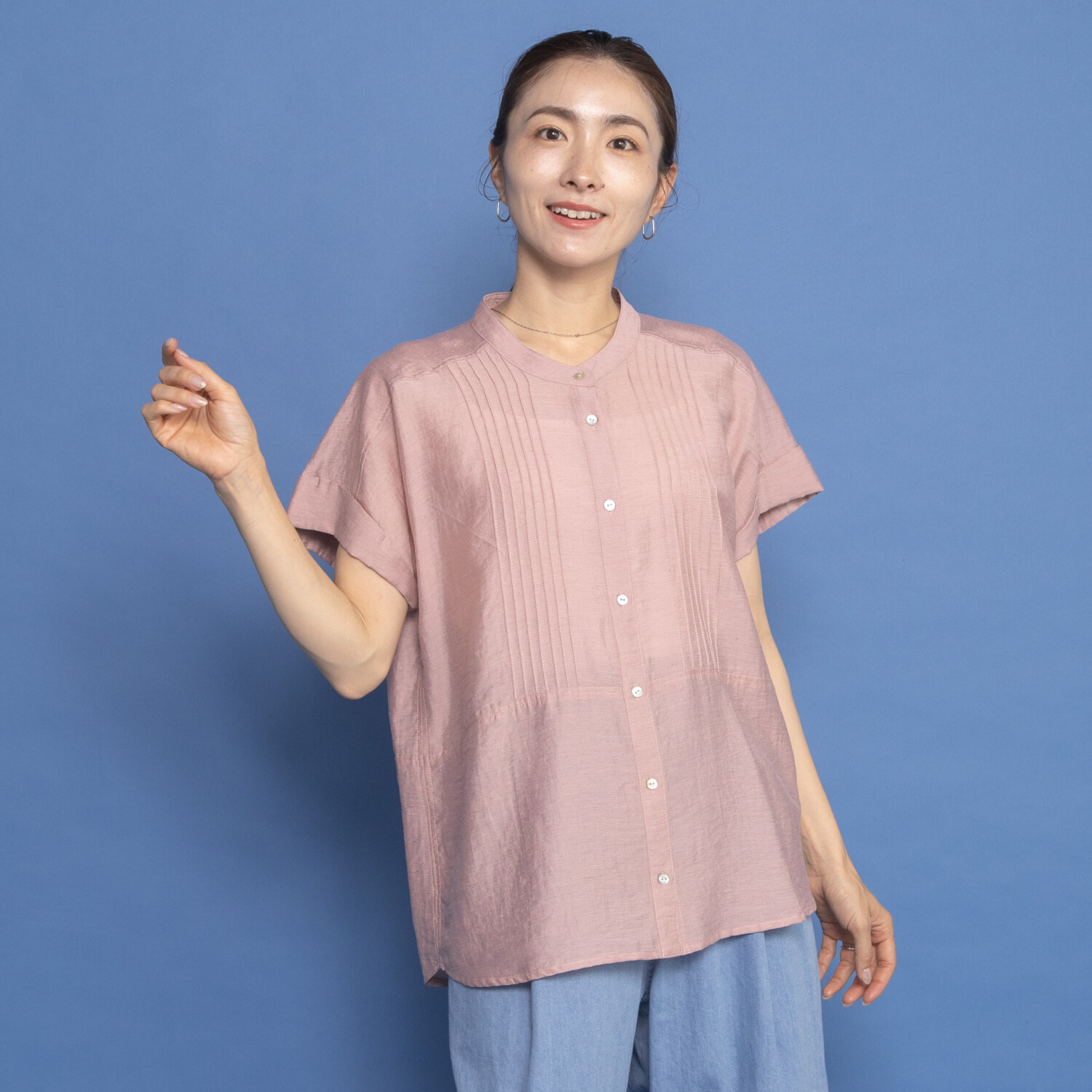 オルテンジア ピンタックデザインで シアーを品良く装う フレンチスリーブブラウス