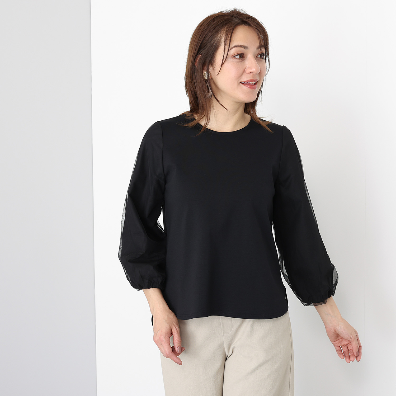 リサリサ ライトソフトポンチ チュールレイヤード 袖バルーンデザイン プルオーバー