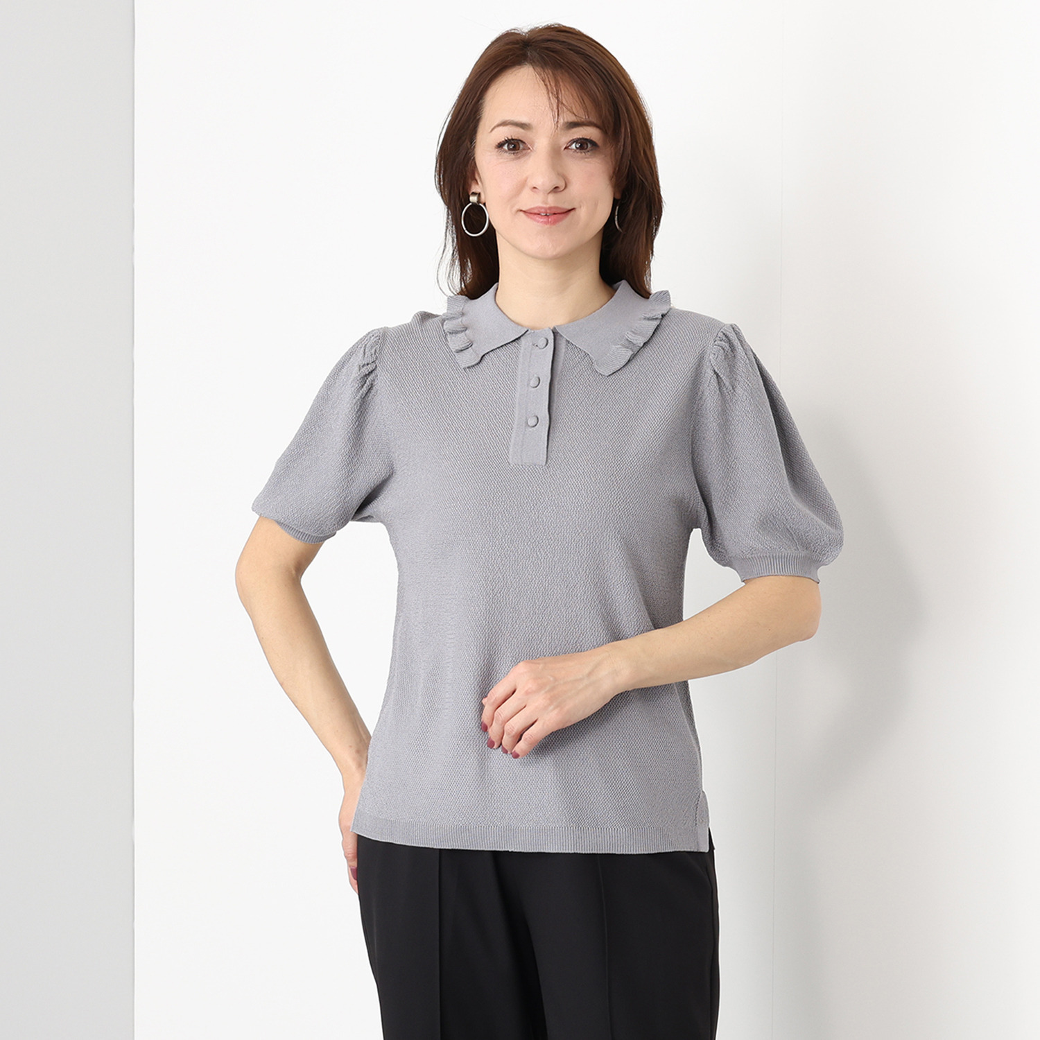 カオル　ヨネヤマ　＆　Ｋ 襟のフリルが女性らしい ニットポロシャツ