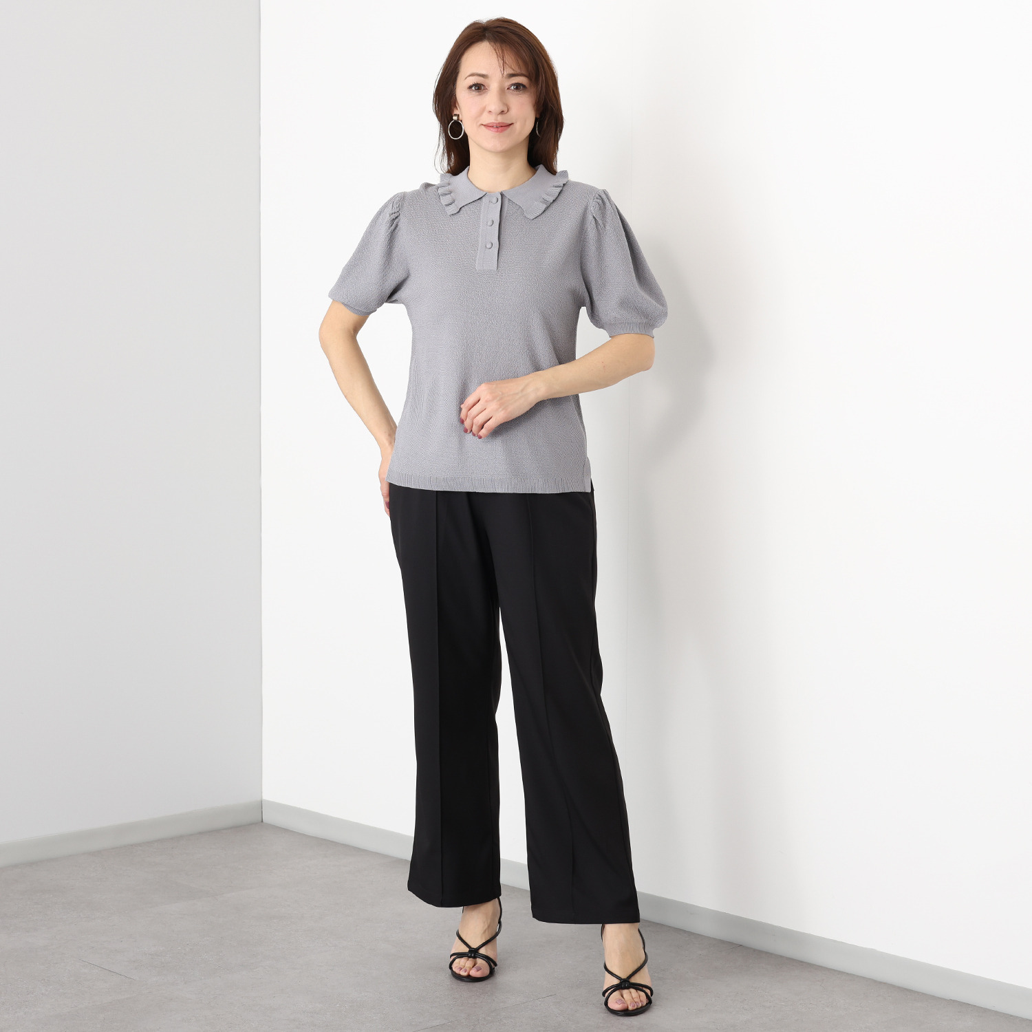 カオル　ヨネヤマ　＆　Ｋ 襟のフリルが女性らしい ニットポロシャツ