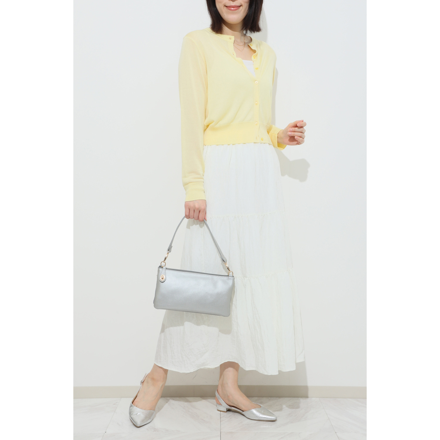 プラスステラ 牛革＆はっ水素材 前後どちらでも使える！ ショルダーバッグ