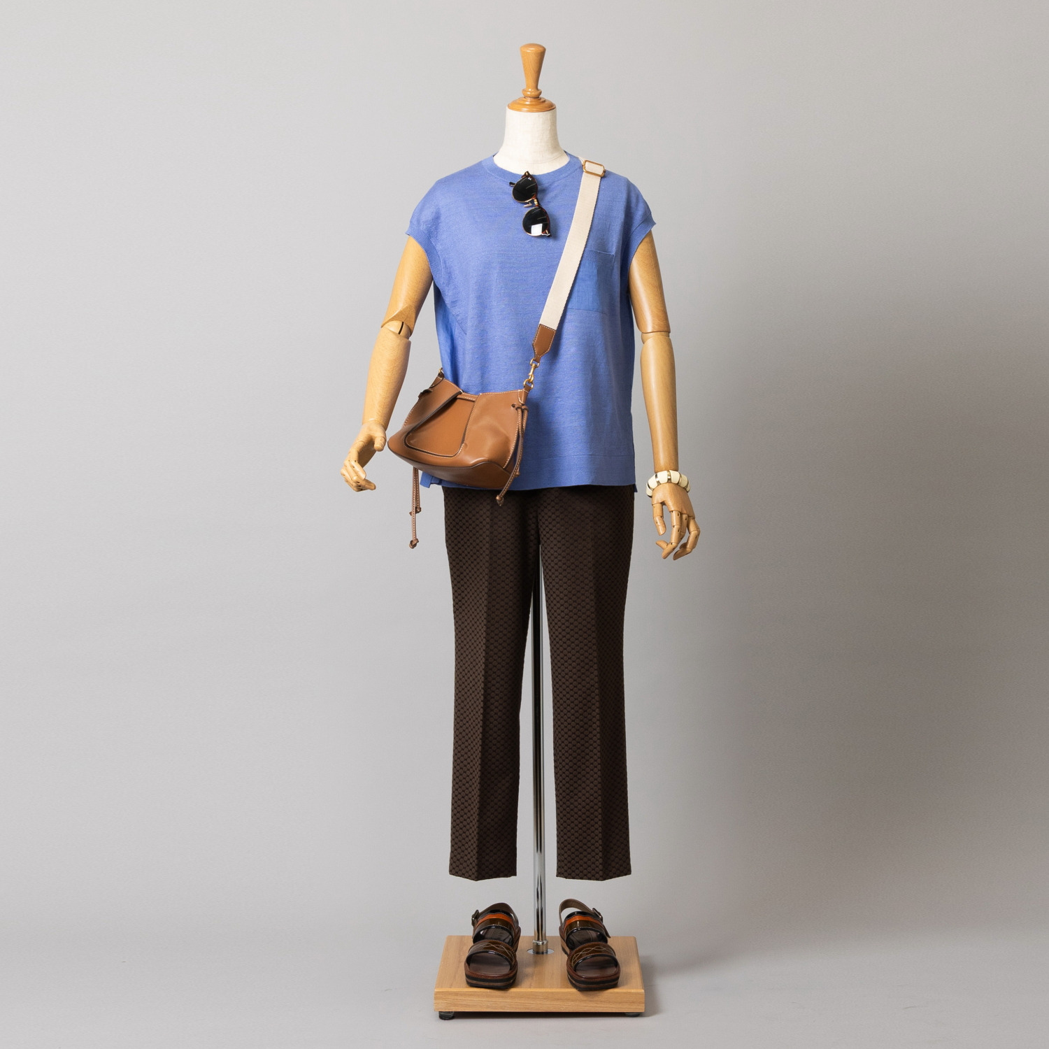 アズイズ　ビーマイセルフ バイ　ネイチャーズ リネン 布帛使い フレンチスリーブ プルオーバー