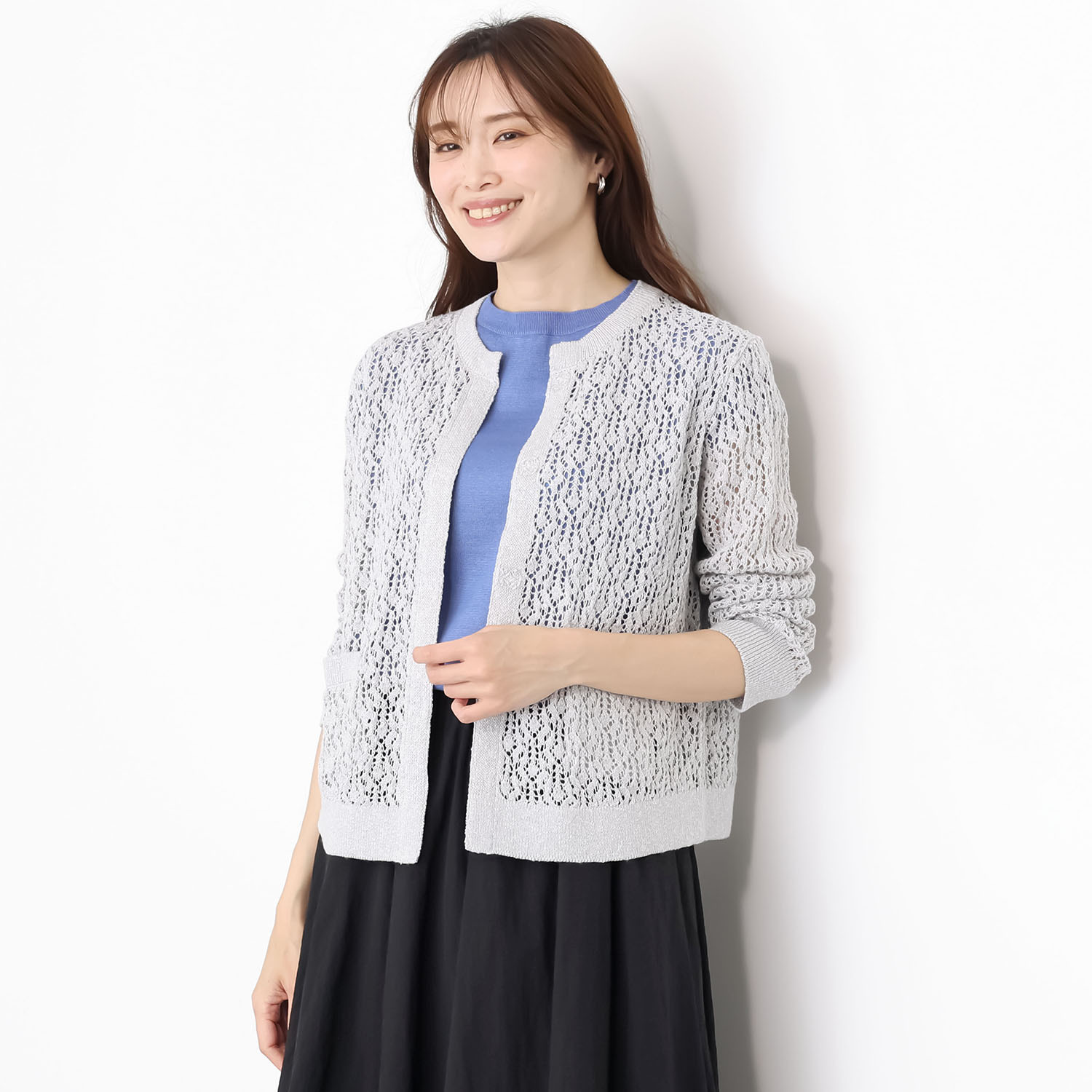 アズイズ　ビーマイセルフ バイ　ネイチャーズ リネン混 ラメ入り 透かし柄カーディガン