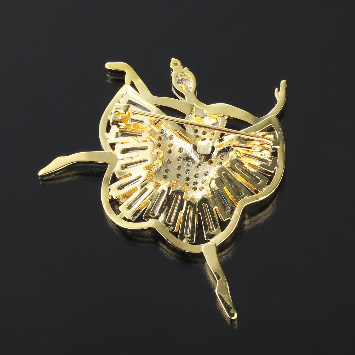 キラキラギフト バイ　アビステ ビジュウ バレリーナモティーフ ブローチ