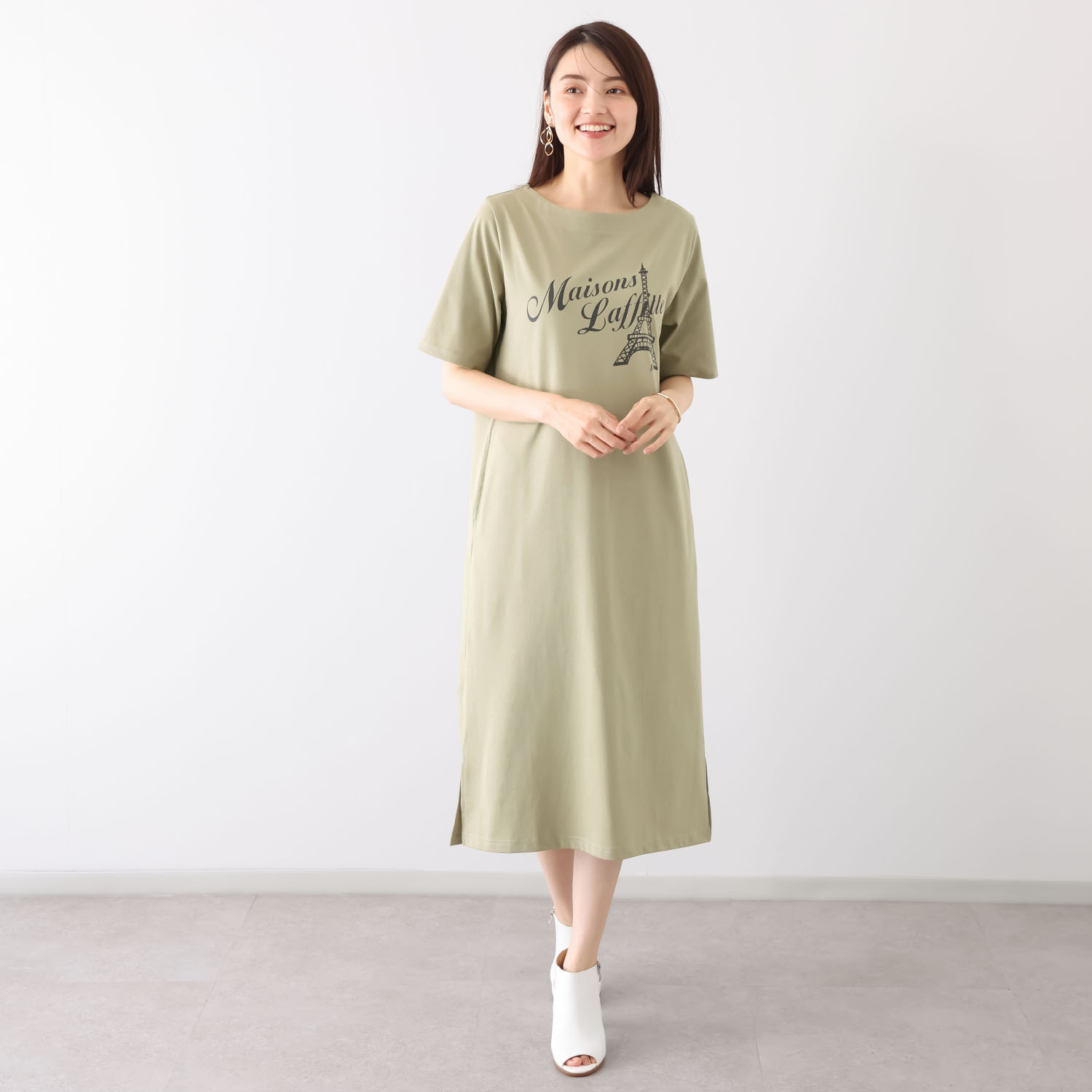 メゾンラフィット はっ水・ＵＶカット サインアートグラフィック 半袖ワンピース