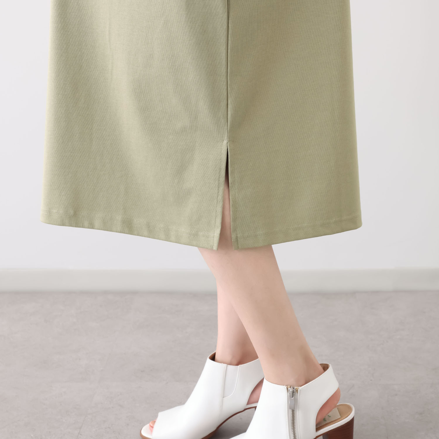 メゾンラフィット はっ水・ＵＶカット サインアートグラフィック 半袖ワンピース