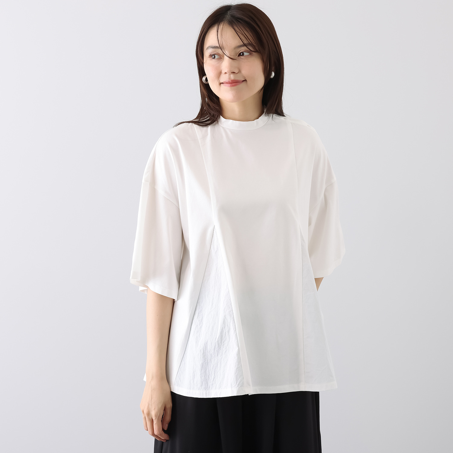 ノアールセレニテ モード感高めの大人の フレアーＴシャツ