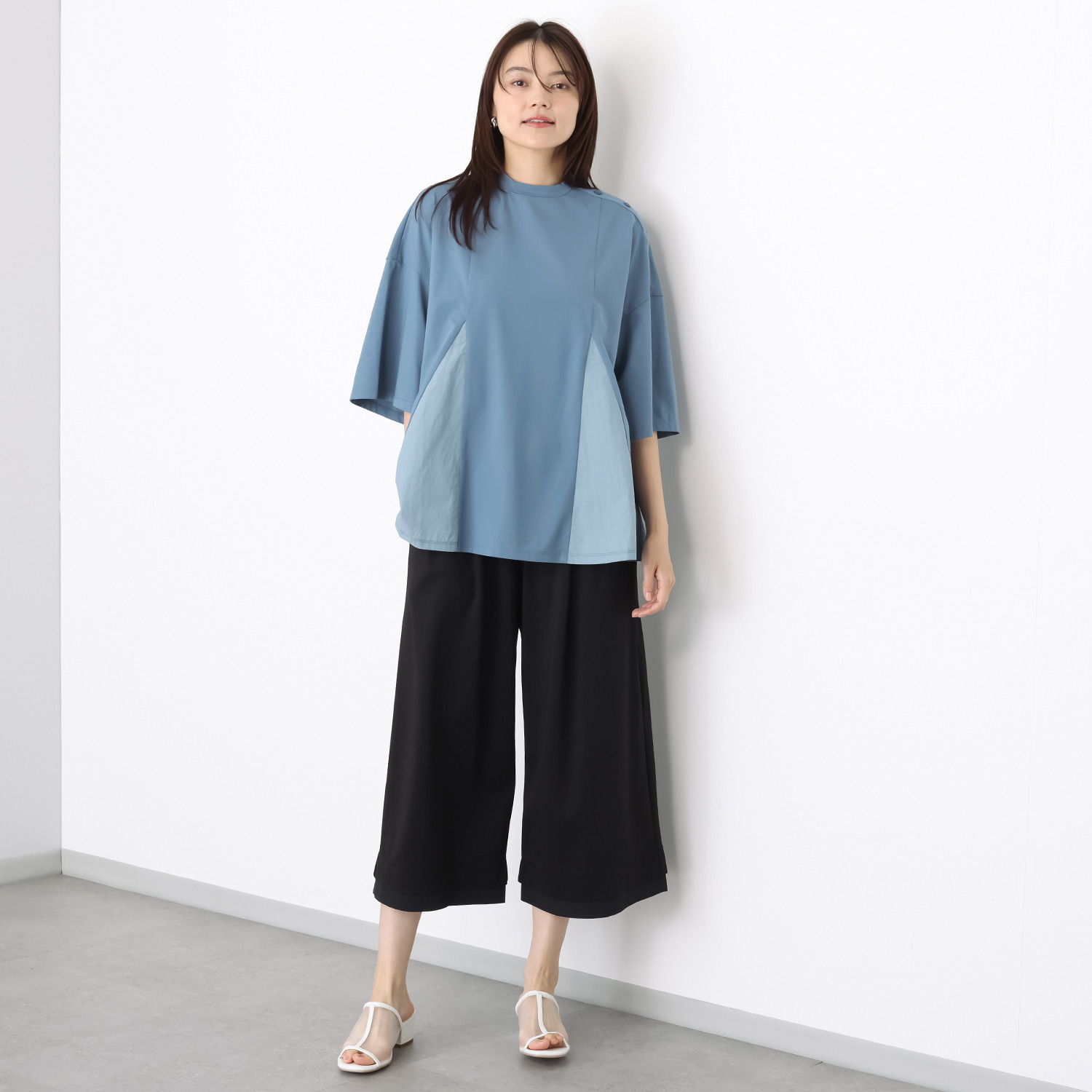 ノアールセレニテ モード感高めの大人の フレアーＴシャツ