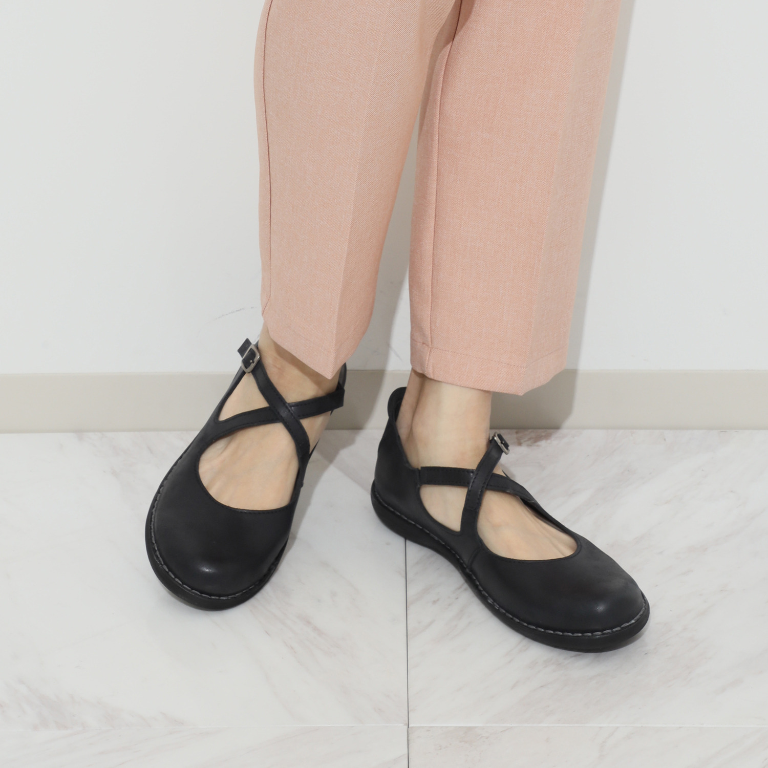 ジャングラ ＜スペイン製＞ 軽量快適 牛革カジュアルシューズ