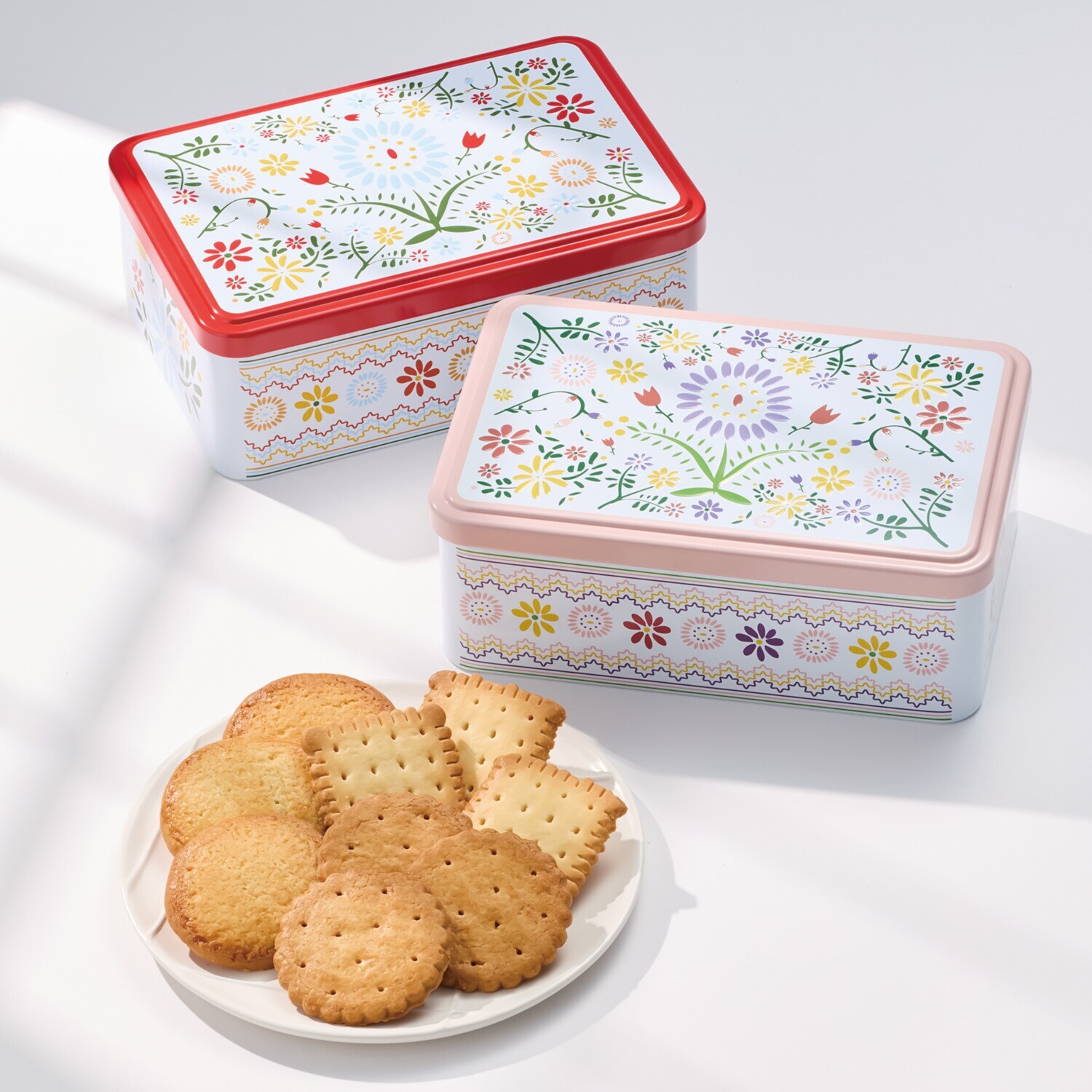 バターが決め手！ フランス焼き菓子 クッキーアソート ギフト缶