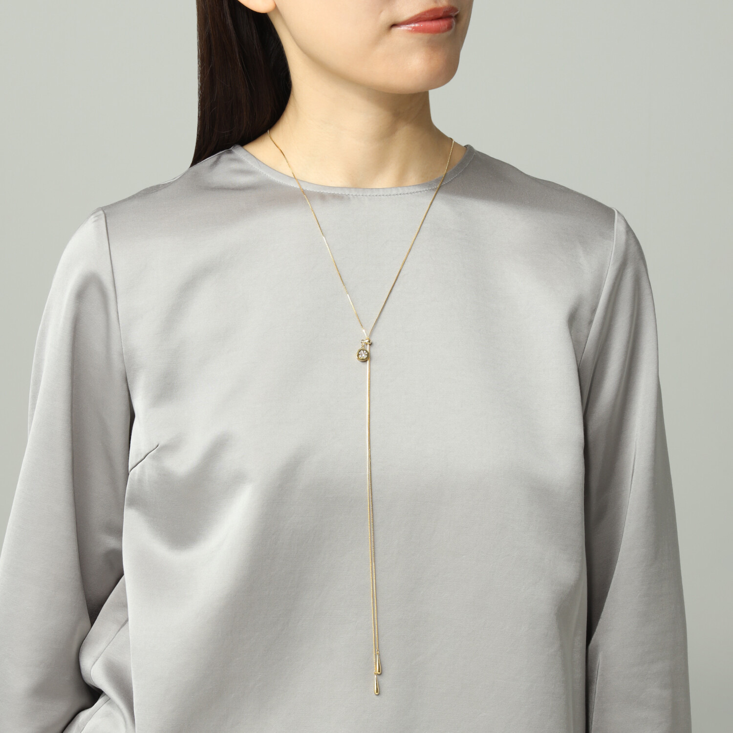 シマ・リリアーナ ＣＺ＆クリスタルガラス＆ ロッククリスタルクォーツ フラワーモティーフ ２ウェイ　スライド スーパーロングネックレス