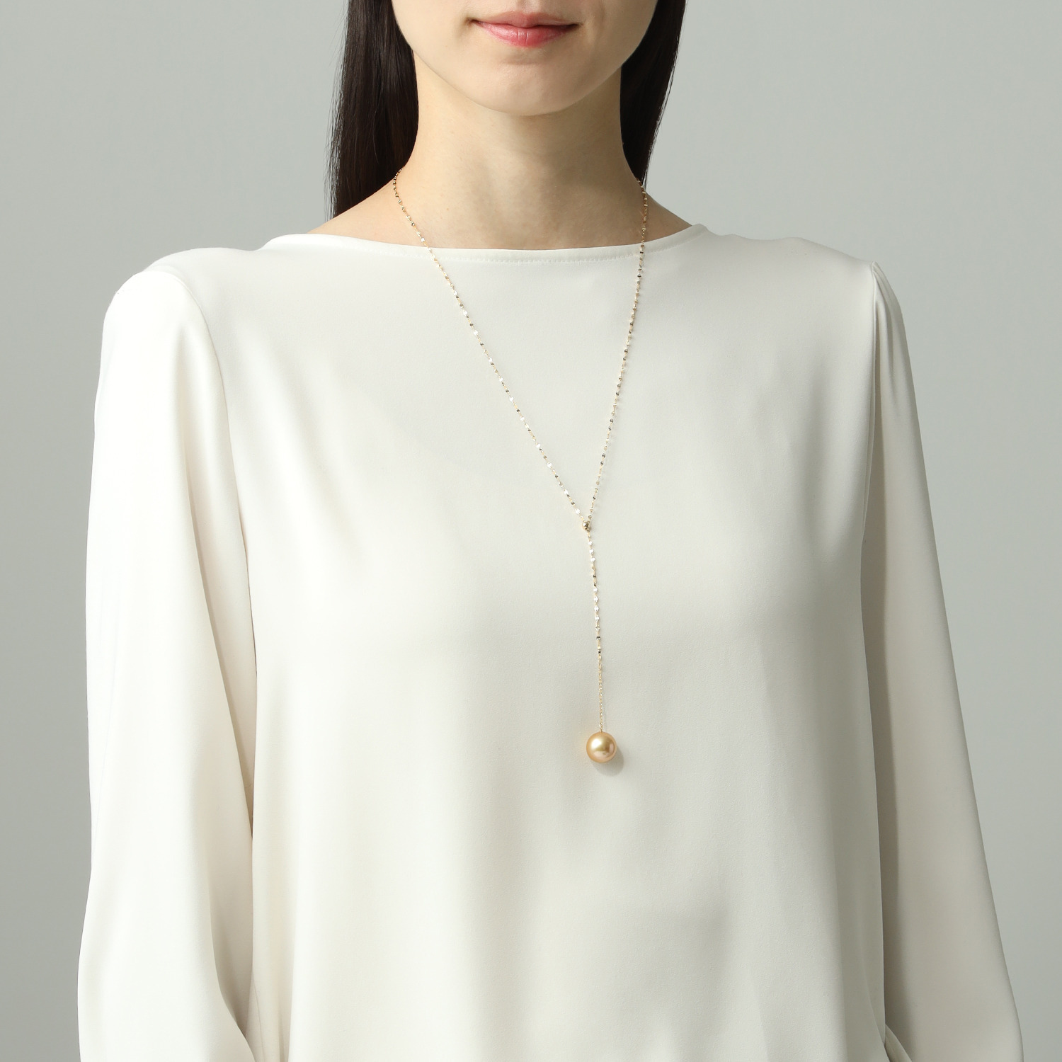 ジュペレ　ジョーヌ １８Ｋ １５ｍｍＵＰ ゴールデン白蝶パール トゥインクル ロングネックレス