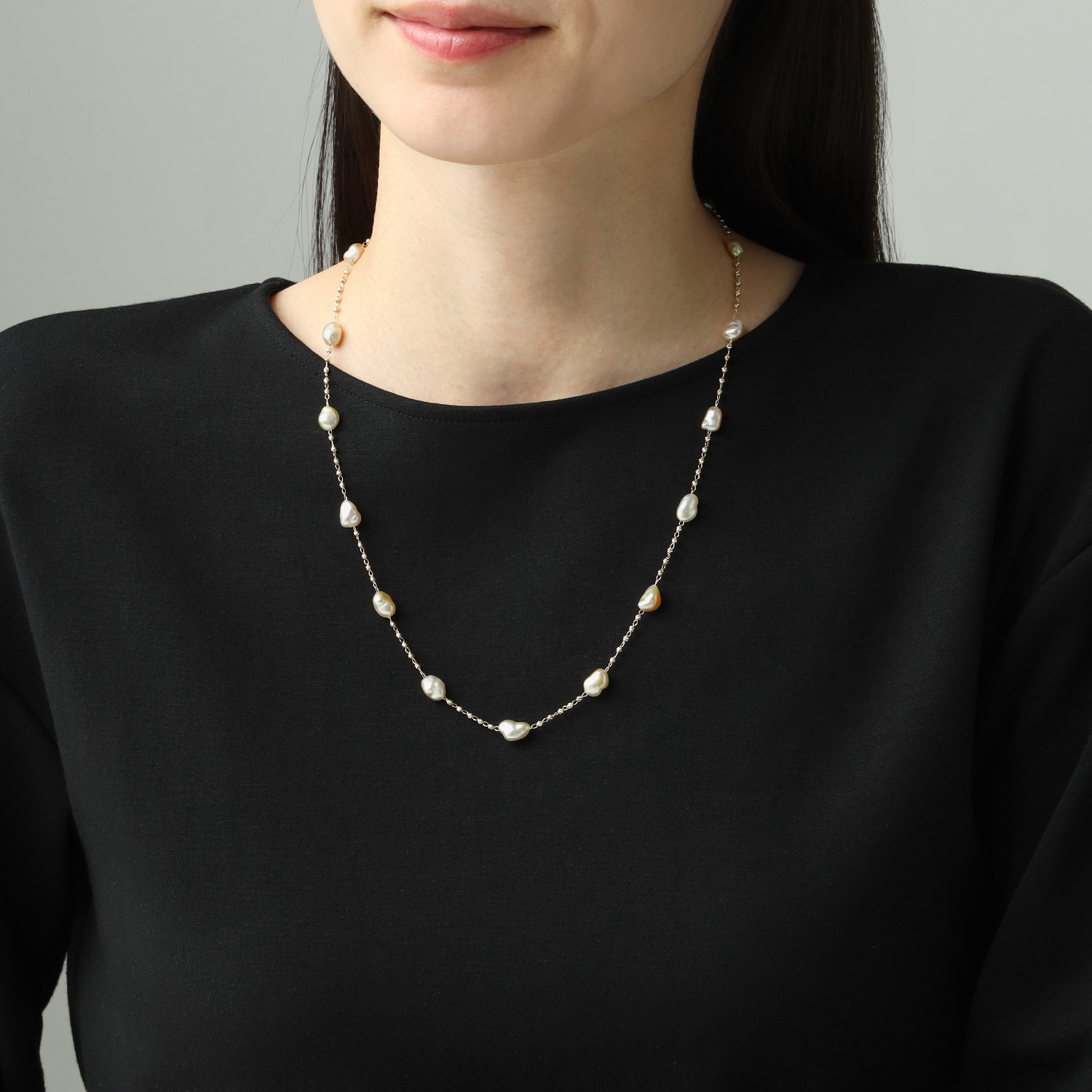 ジュペレ　ジョーヌ １８Ｋ 白蝶ケシパール トゥインクル ステーションネックレス