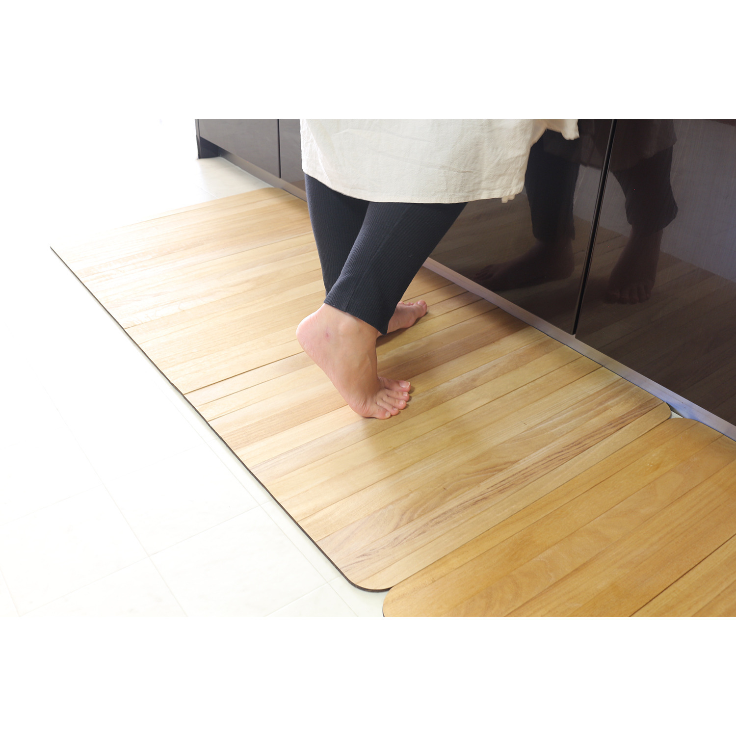 ｋｉｒｉｓａｉ 桐のはっ水・消臭 キッチンマット ＜６０×１２０ｃｍ＞