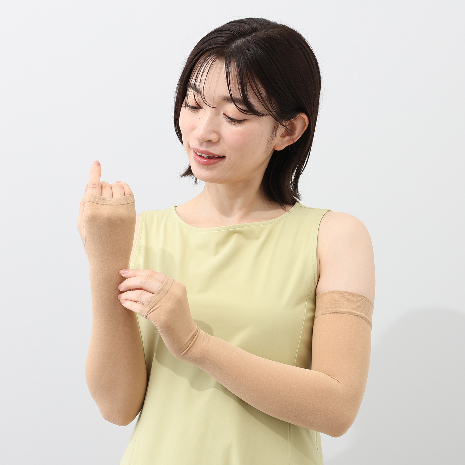 福助 日本製 ＵＶカット・接触冷感 キシリトール加工 ひんやり伸び〜る アームカバー４色セット