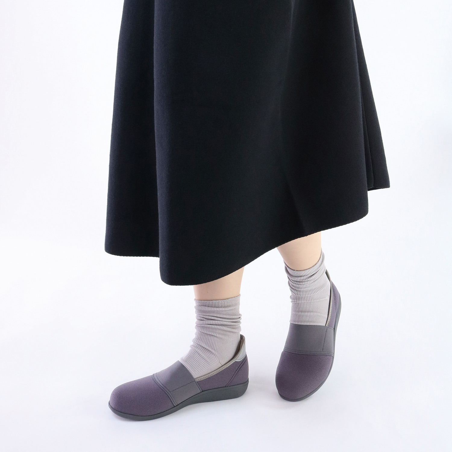 快歩主義 かがまなくても 履きやすい あしスッとシューズ