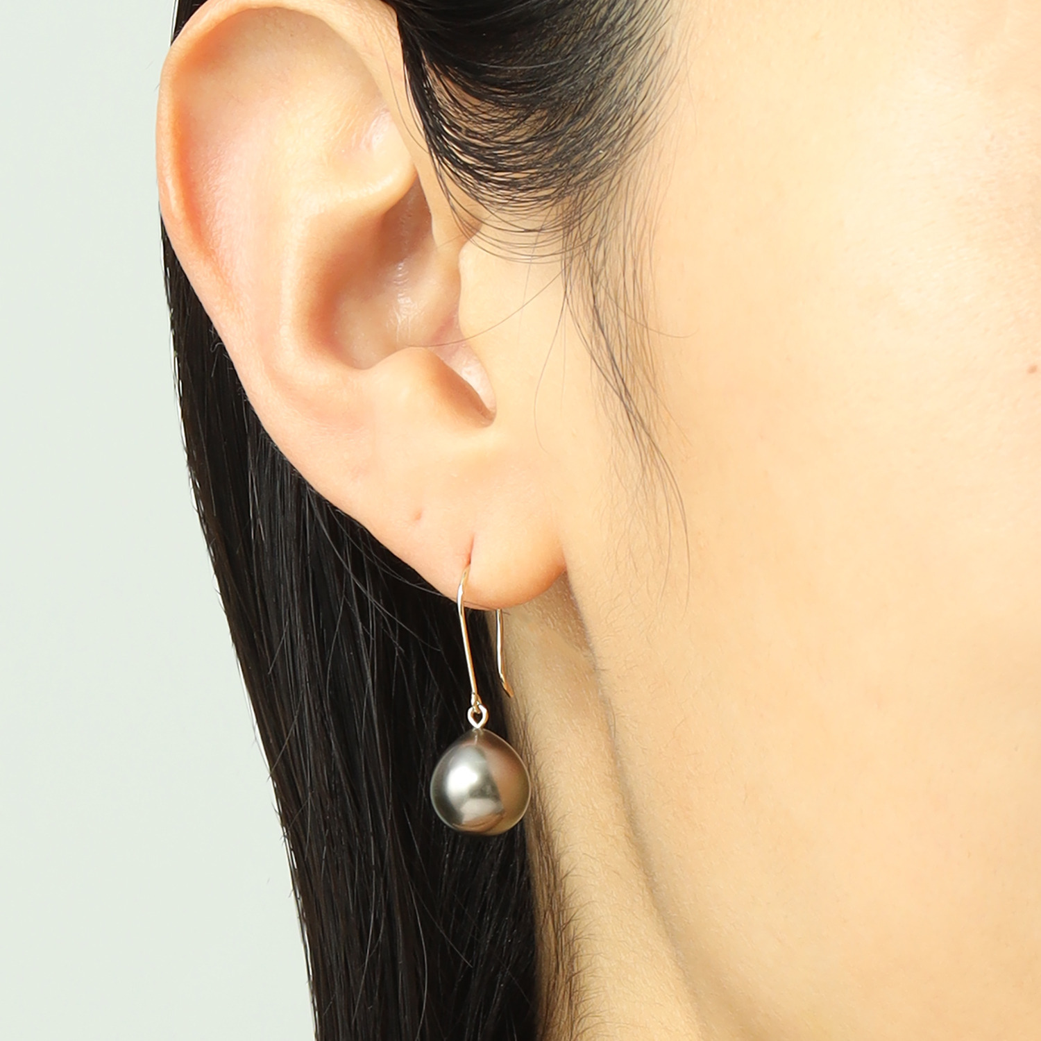 ペルラジオーネ １４Ｋ 黒蝶パール ピアス