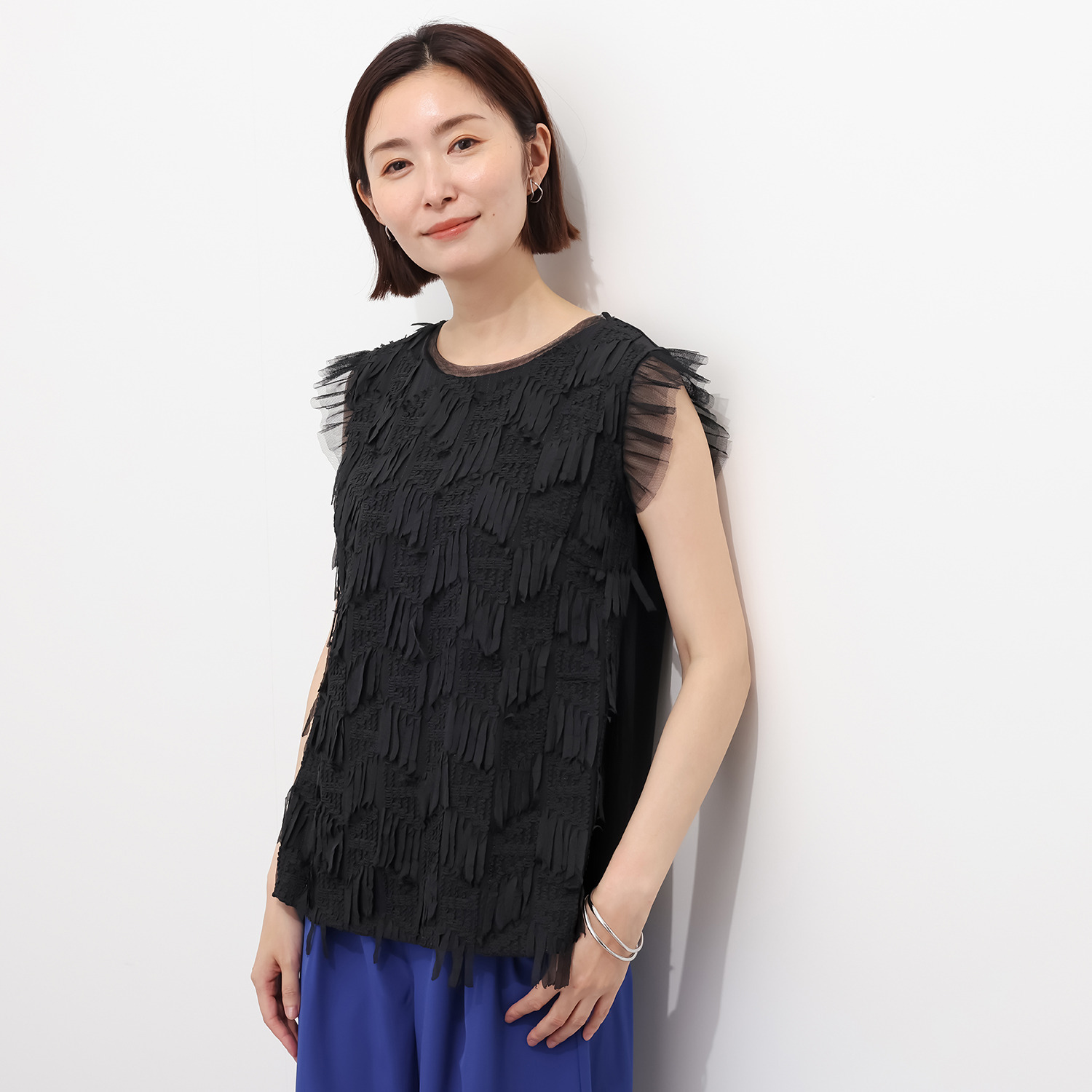 ブルーコレクション フリンジが美しい！ モノトーン 華やか プルオーバー