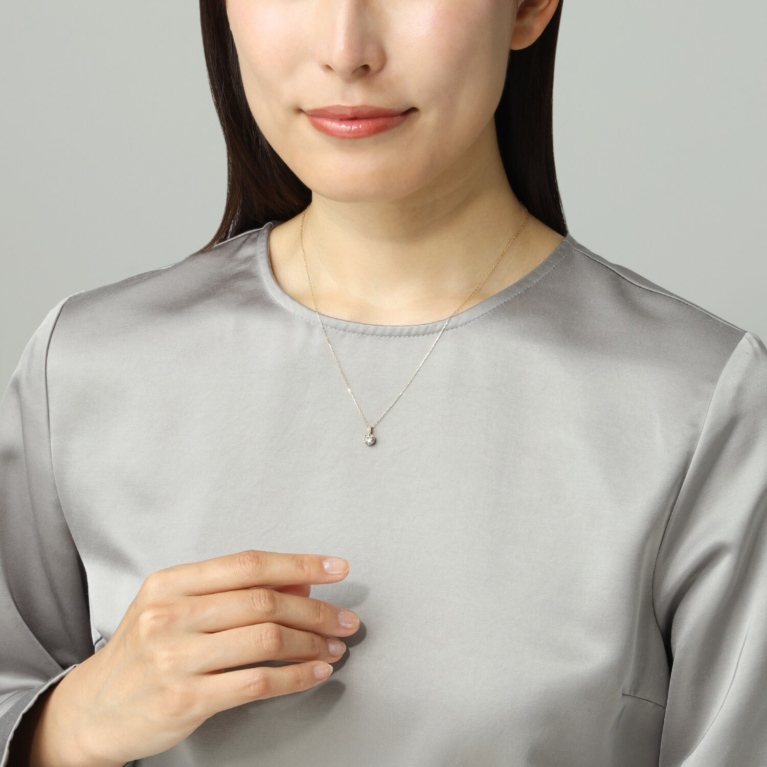 レステクール １８Ｋ ０．５カラットＵＰ シャンパンカラー ダイヤモンド ペンダントトップ