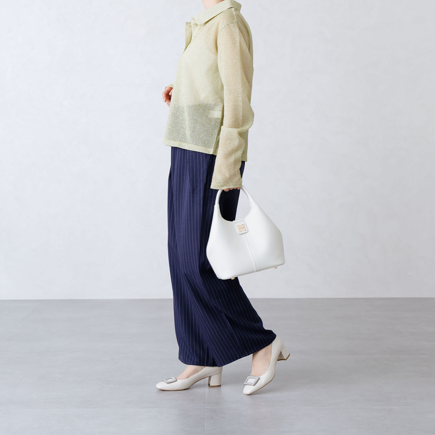 卑弥呼 スクエアバックル チャンキーヒール パンプス