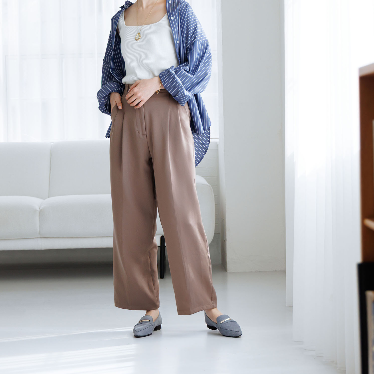 卑弥呼 メタルバー ポインテッドトゥ ローファー