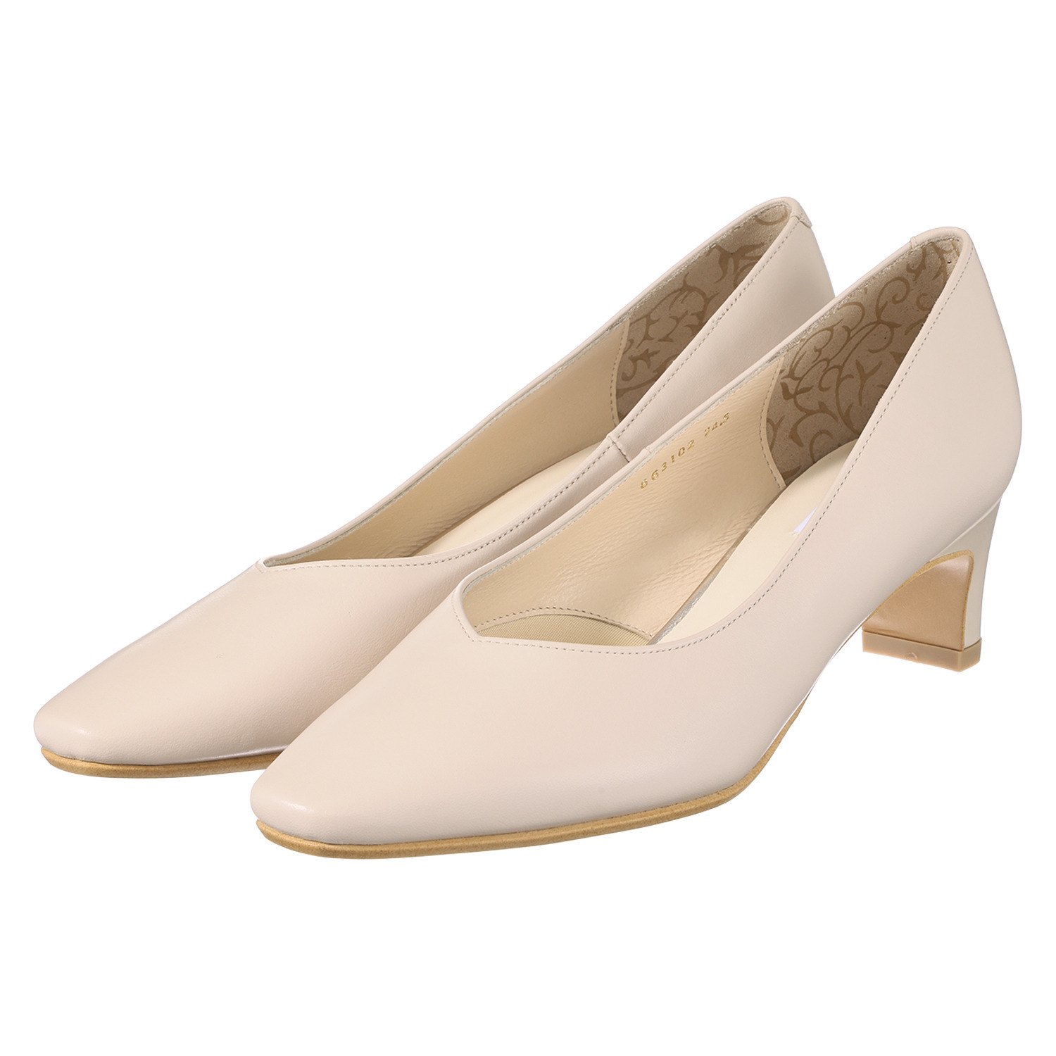 卑弥呼 ソフトスクエアトゥ プレーンパンプス