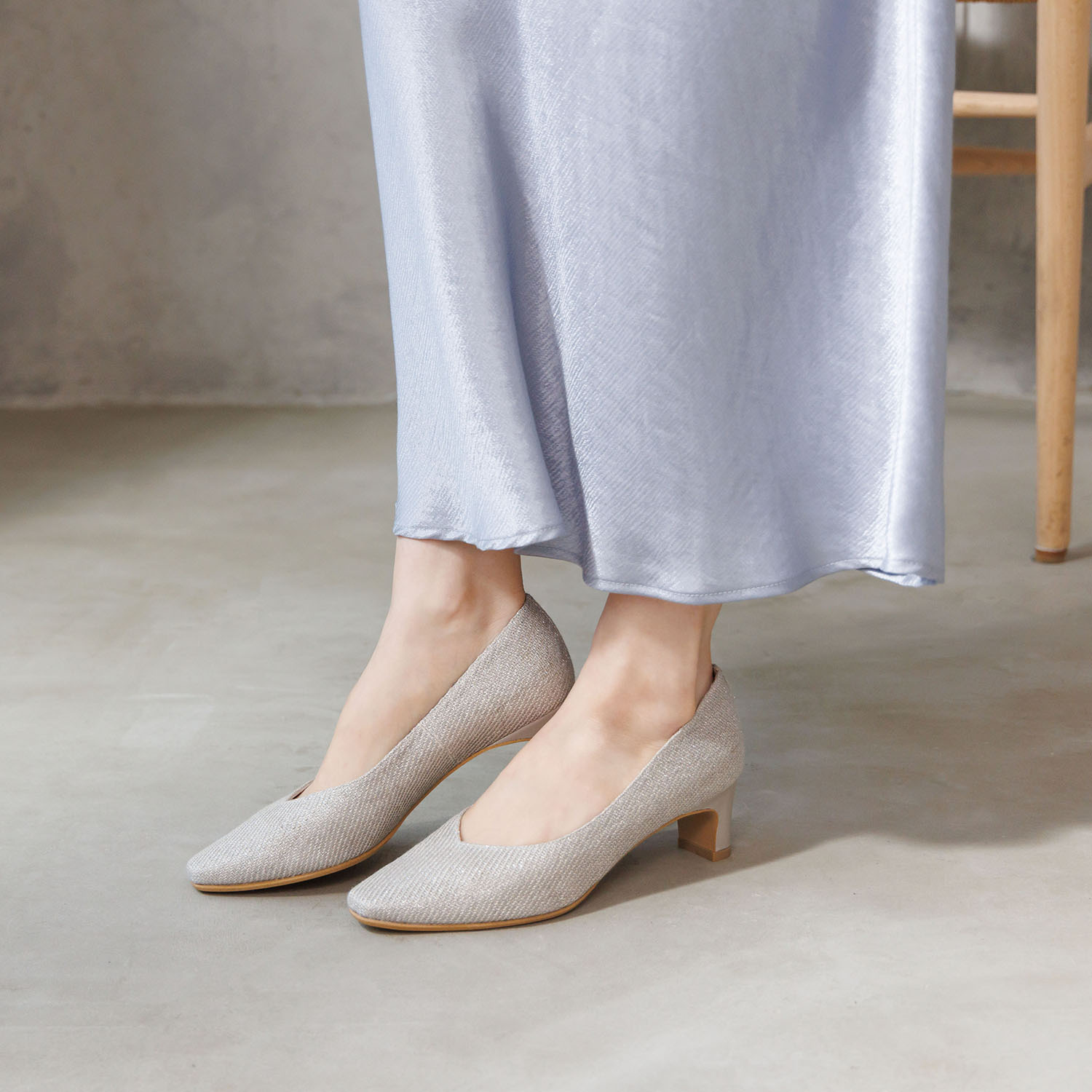 卑弥呼 ソフトスクエアトゥ プレーンパンプス