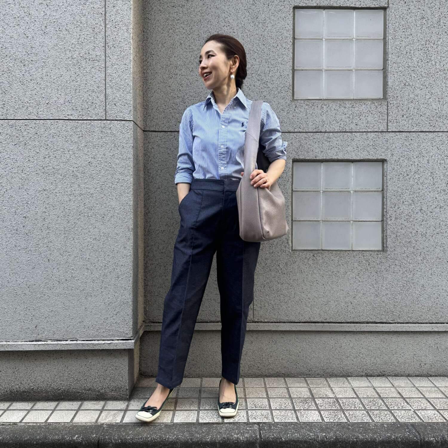 タマミ　ワタナベ 牛革型押し ショルダーバッグ “ブルック凛”