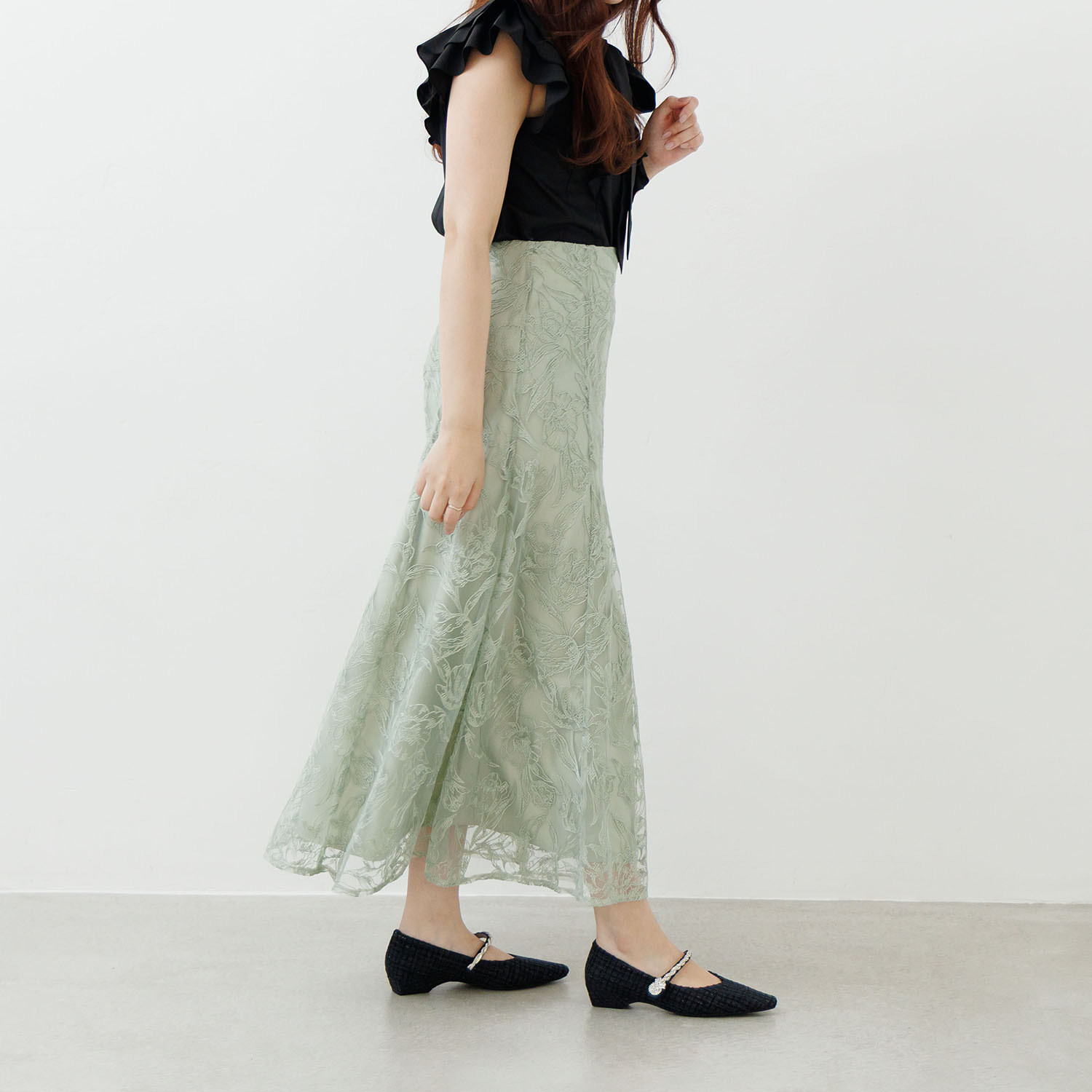 ニカル ビジュウストラップ ツイードパンプス