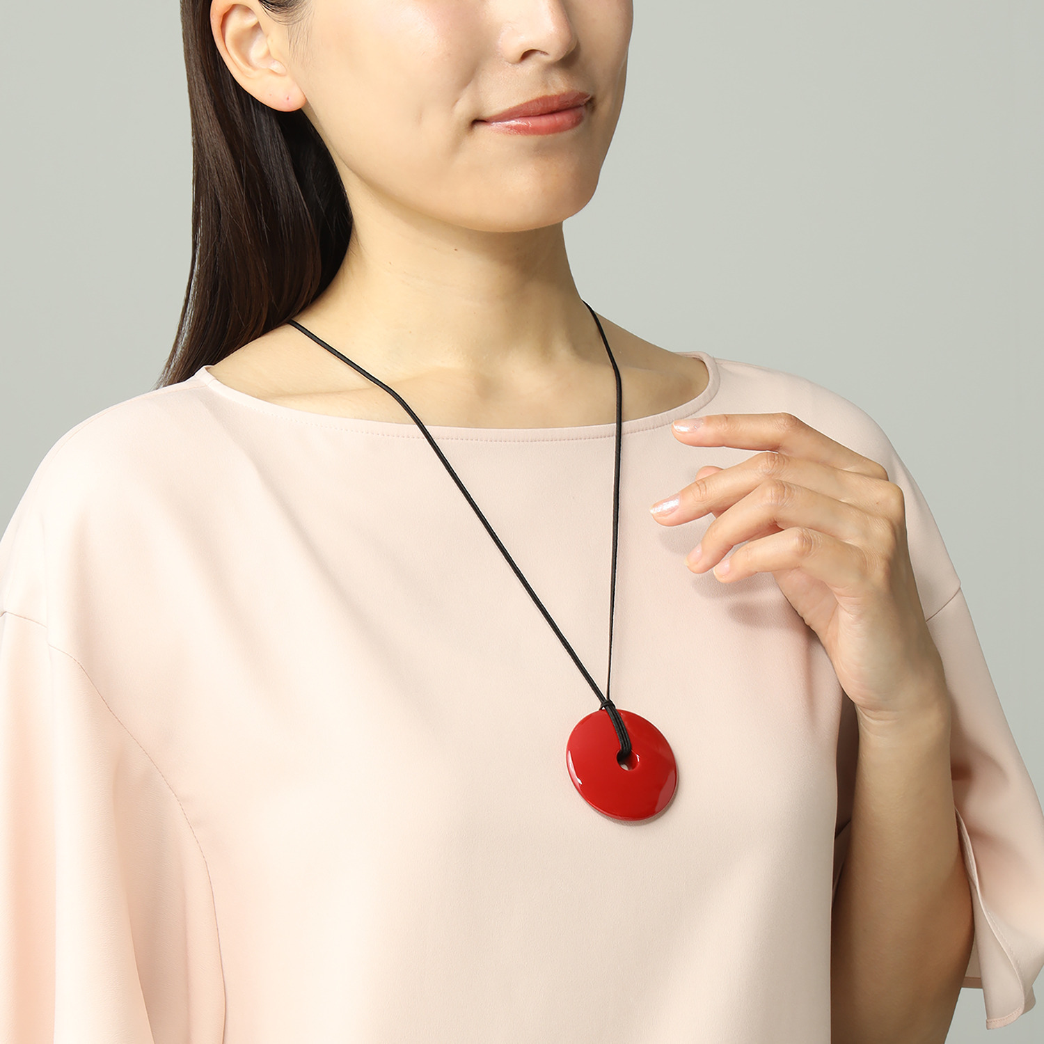 坂本これくしょん ロングペンダント “朱の太陽” ＜朱色＞