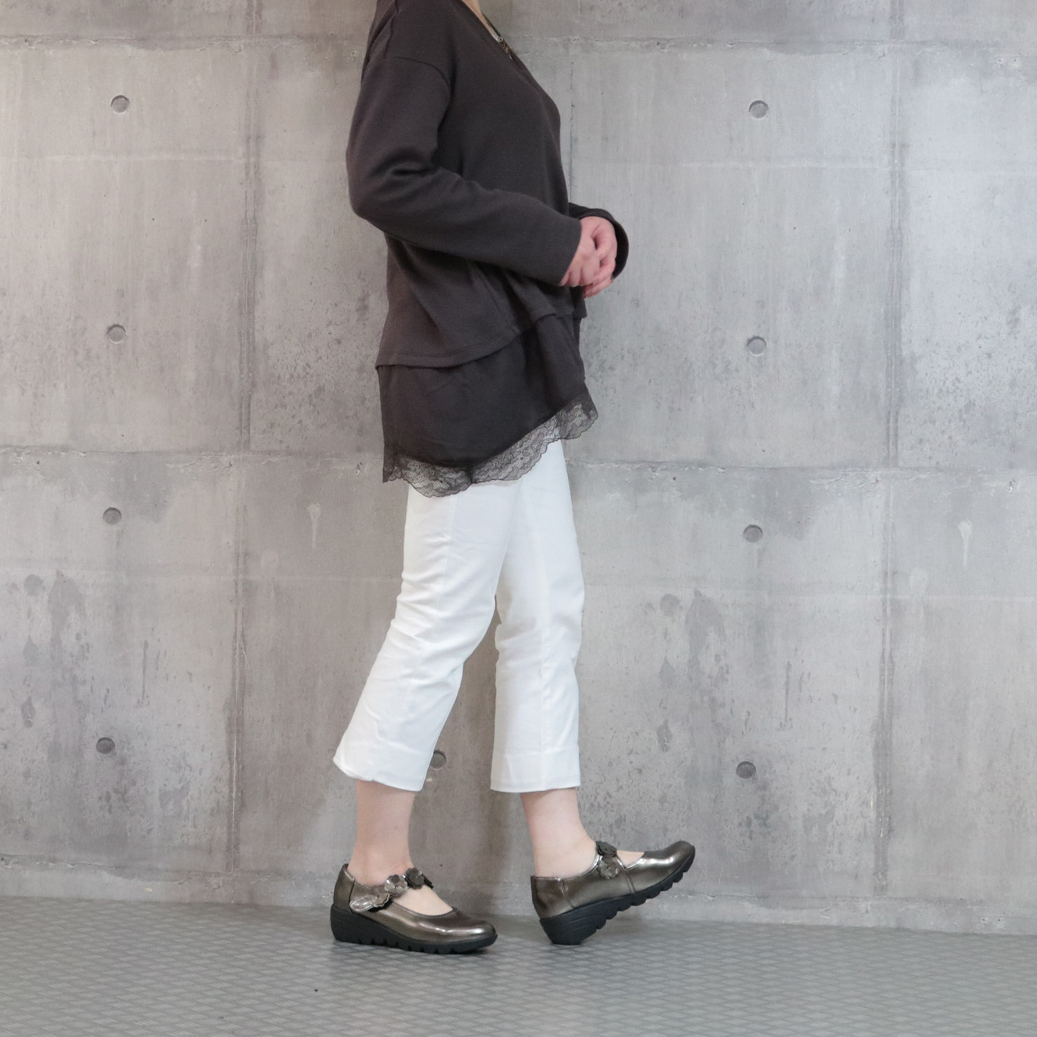 ブランコワール 晴雨兼用 防水・はっ水 超軽量甲ベルトパンプス