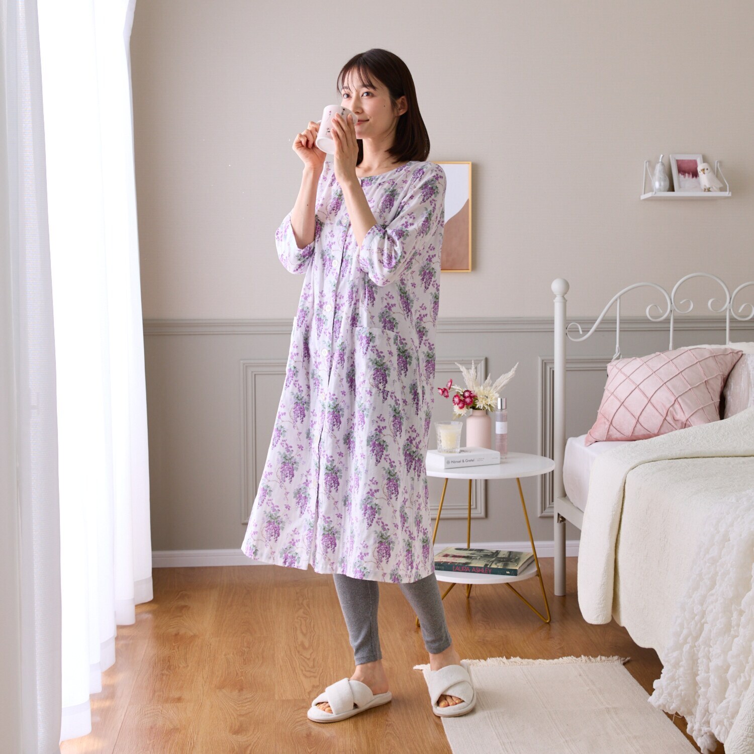 ローラアシュレイ コットン１００％ ダブルガーゼ ７分袖ワンピース ウィステリア柄