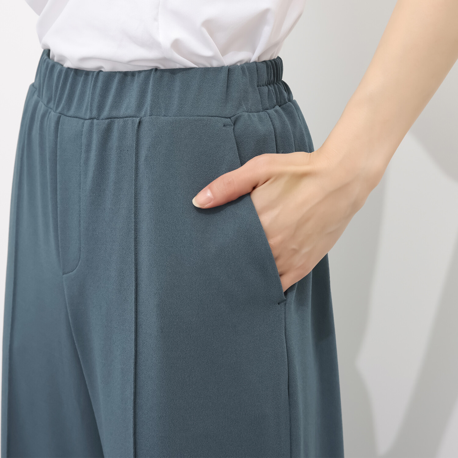 アンリック　オー　ブルー さらっと快適！ ＵＶカット センターピンタック セミワイドパンツ