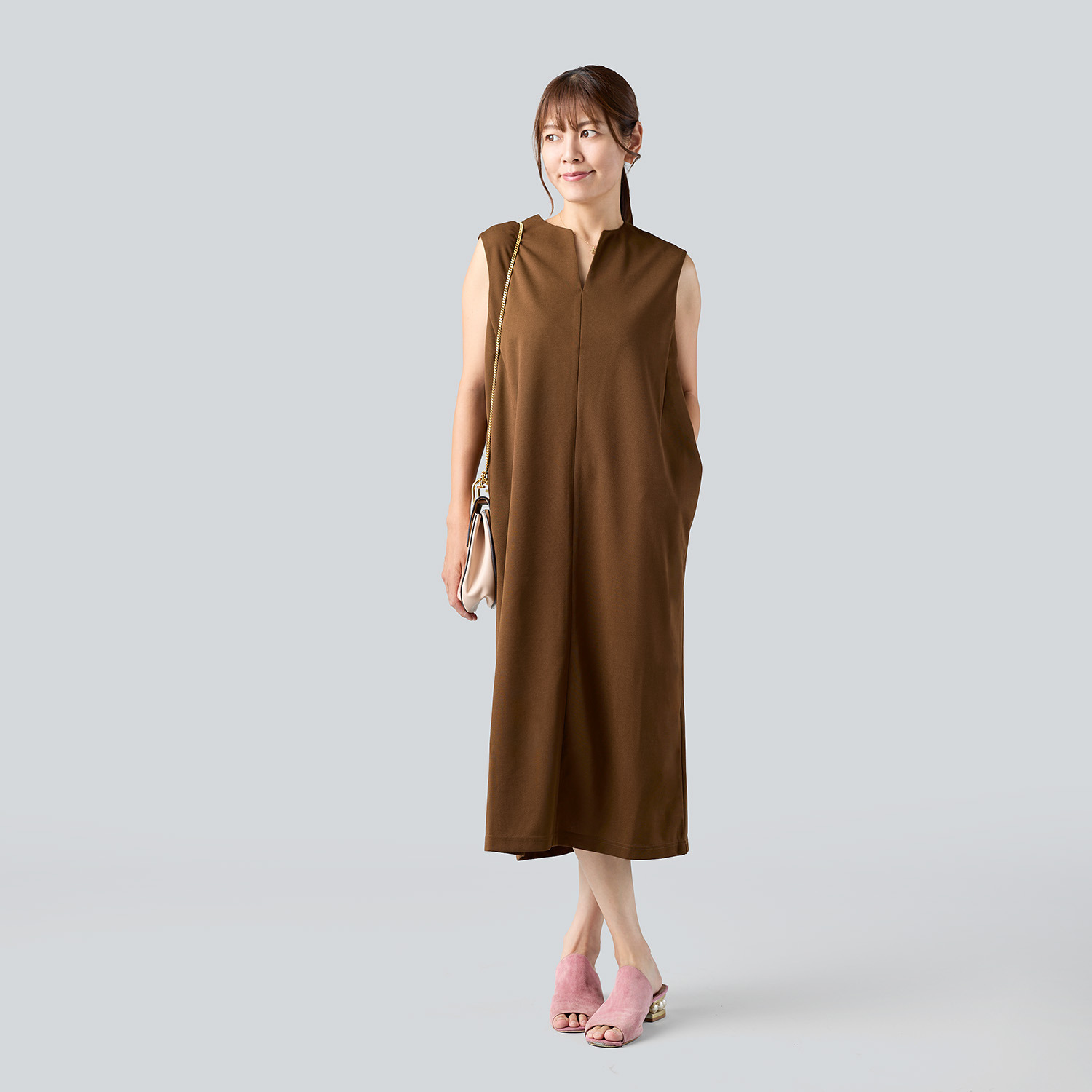 マンスリートライミー ドライタッチジャージー すっきりシルエット キーネックワンピース