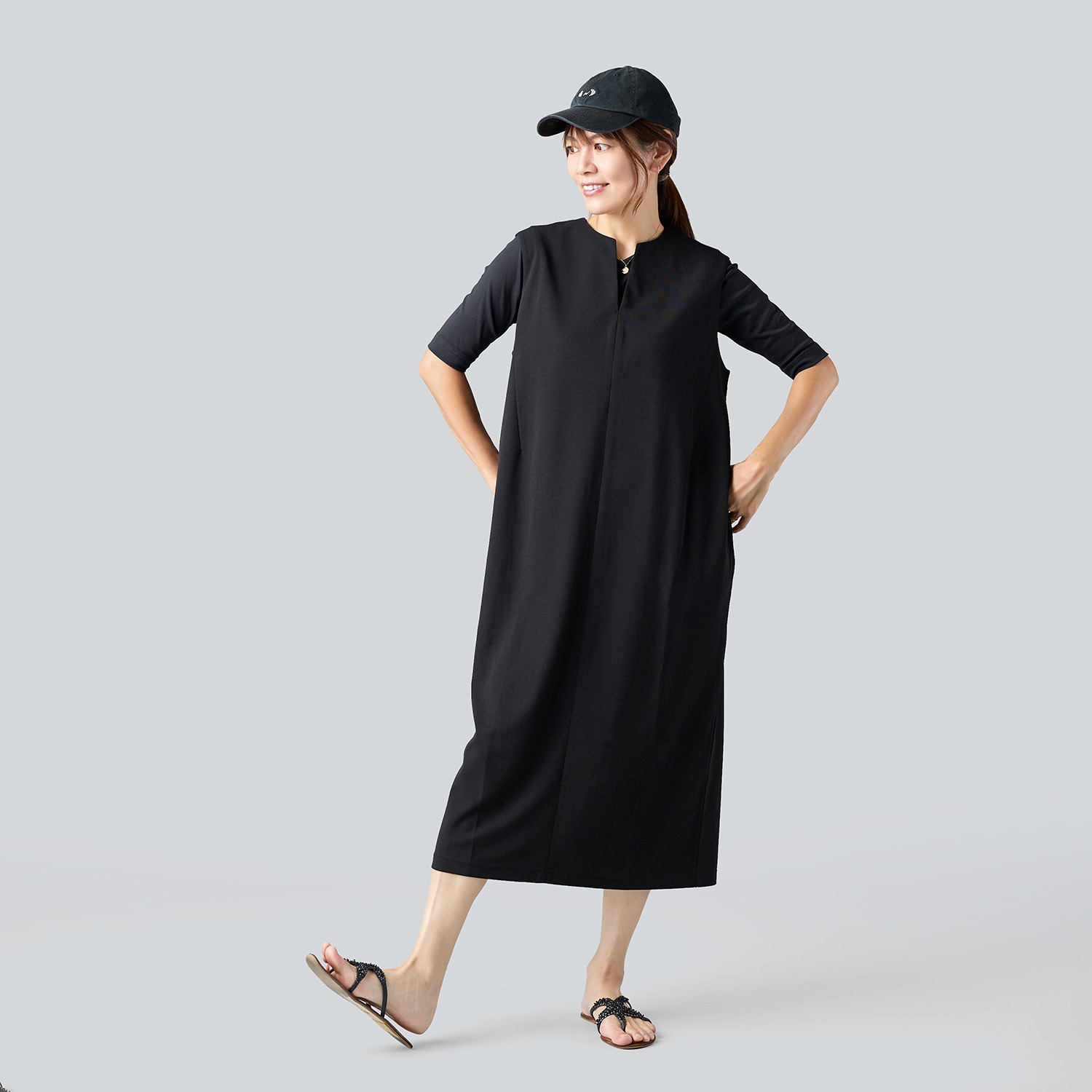 マンスリートライミー ドライタッチジャージー すっきりシルエット キーネックワンピース