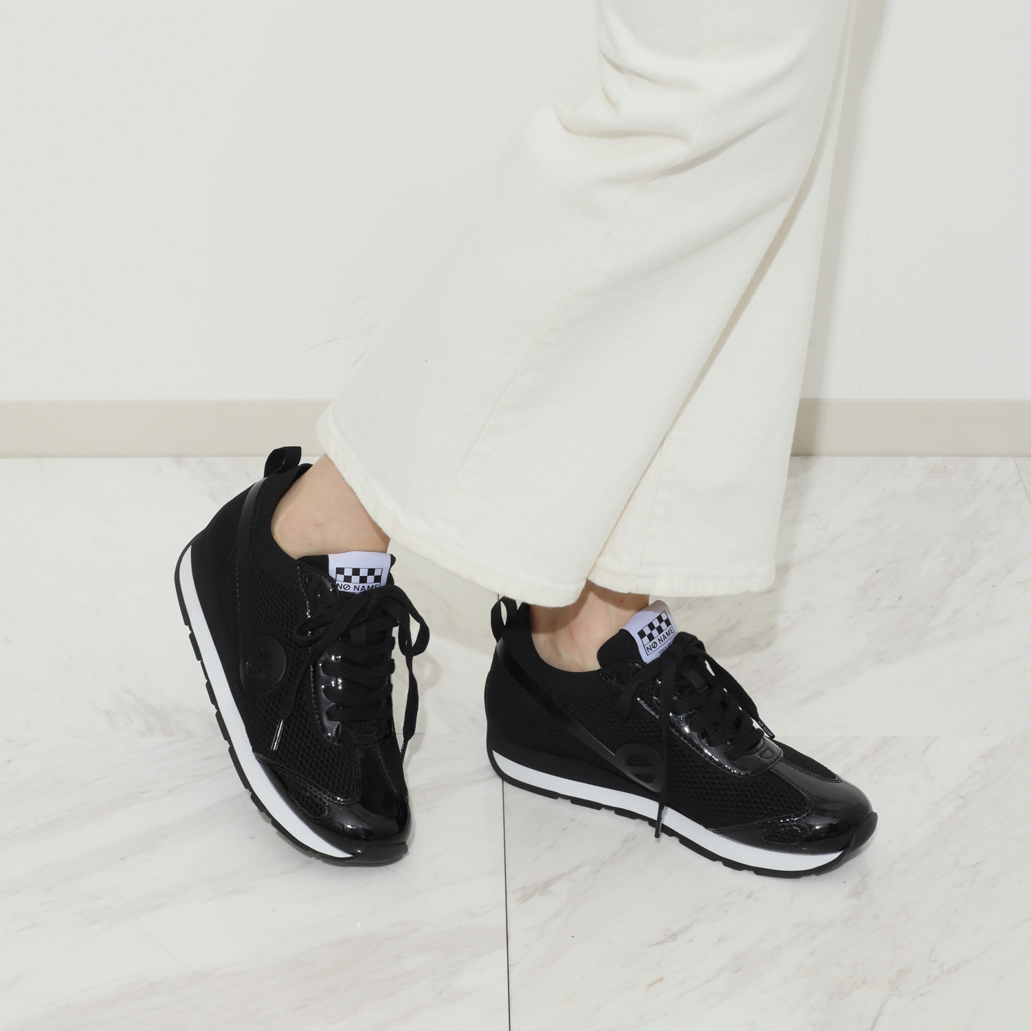 ノーネーム ニット素材 ソックスライクスニーカー “シティランジョガー” ＜ブラック＞