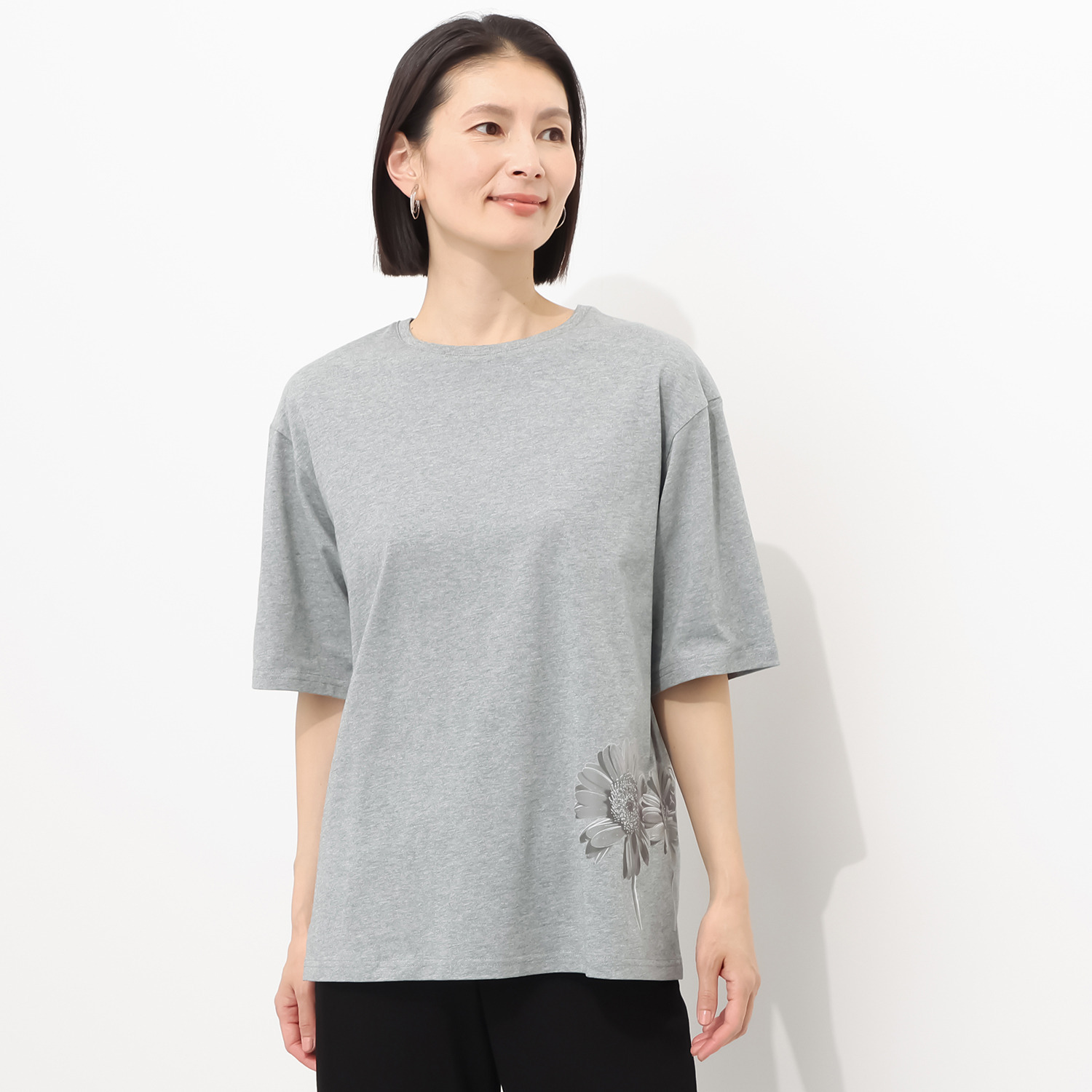 ミニマライズプラス 綿１００％ クラシックフラワー プリントＴシャツ