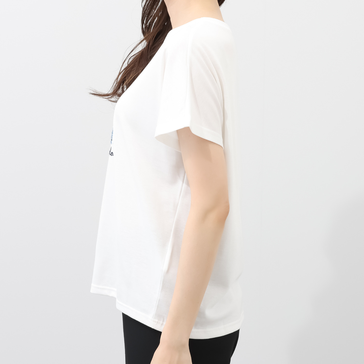 フィル・クロレ 日本製 リヨセルコットン サガラ刺しゅう 香水瓶柄Ｔシャツ
