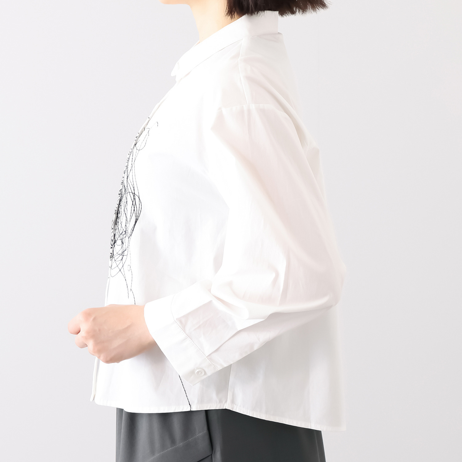ベルポニー 刺しゅう加工入り コットン１００％ デザインシャツ