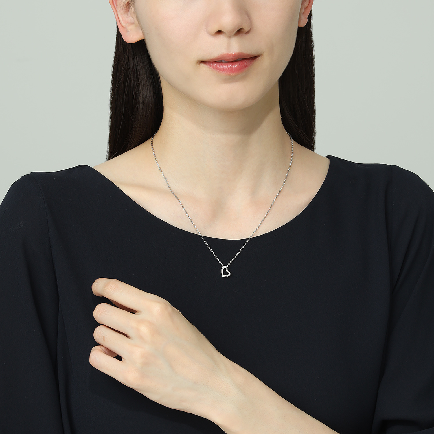 ビジューフルレゾン プラチナ９００ ダイヤモンド ハートモティーフ ペンダントトップ ＜ステンレスチェーン付＞